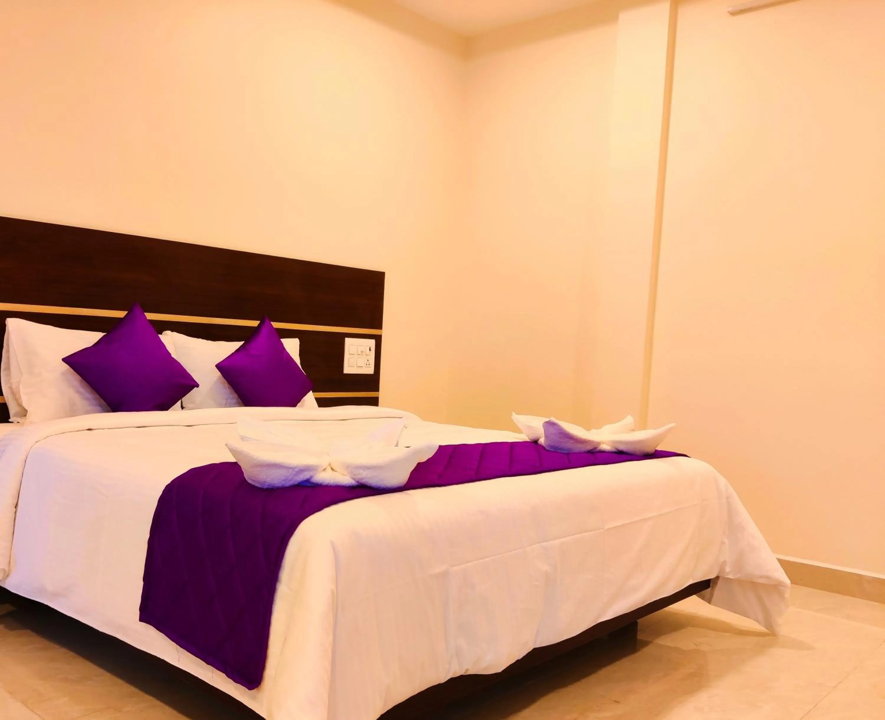 Bedroom, Bed in THAAI RESIDENCY