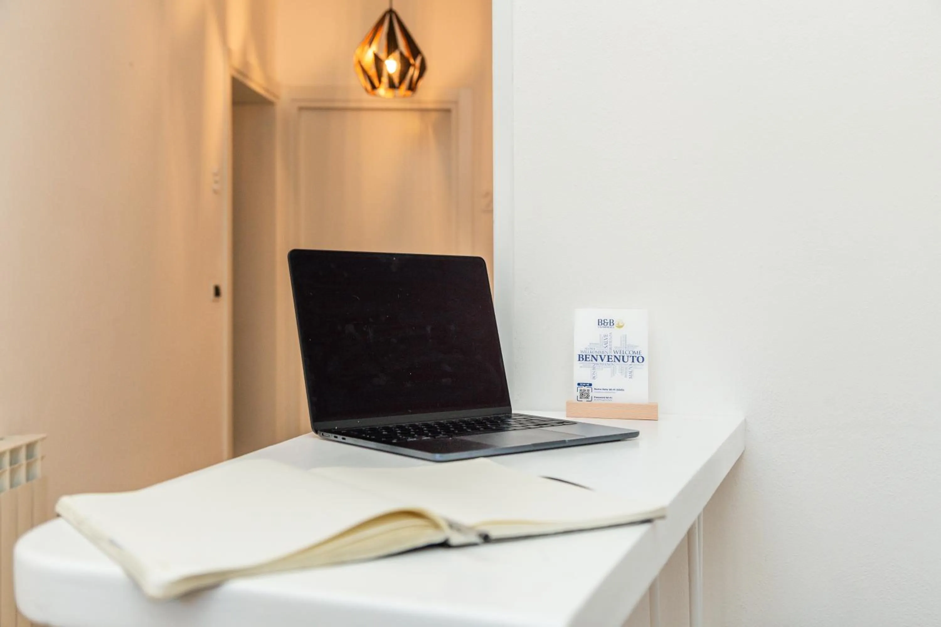 Decorative detail in B&B Calamoresca