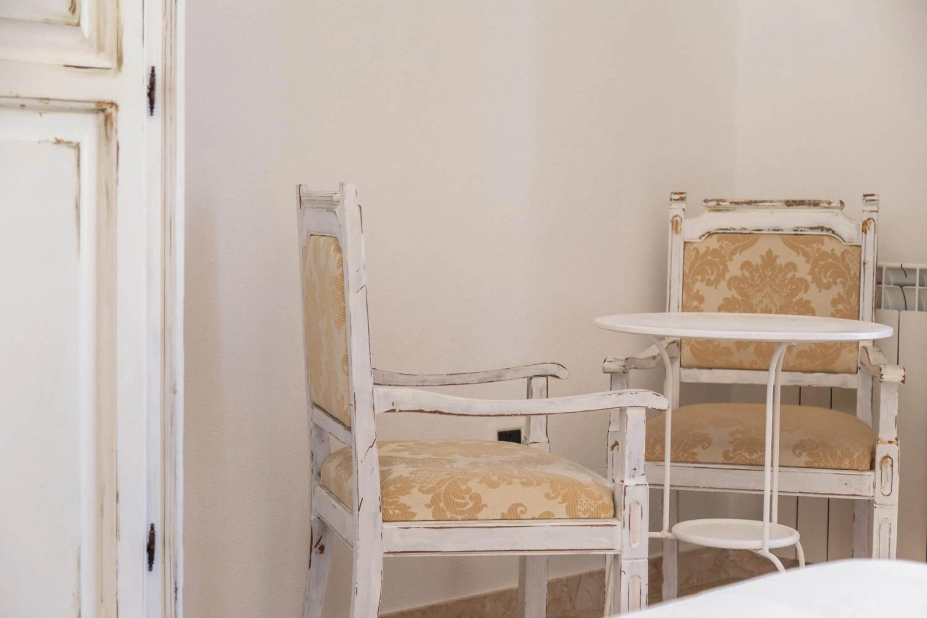 Photo of the whole room in B&B Calamoresca