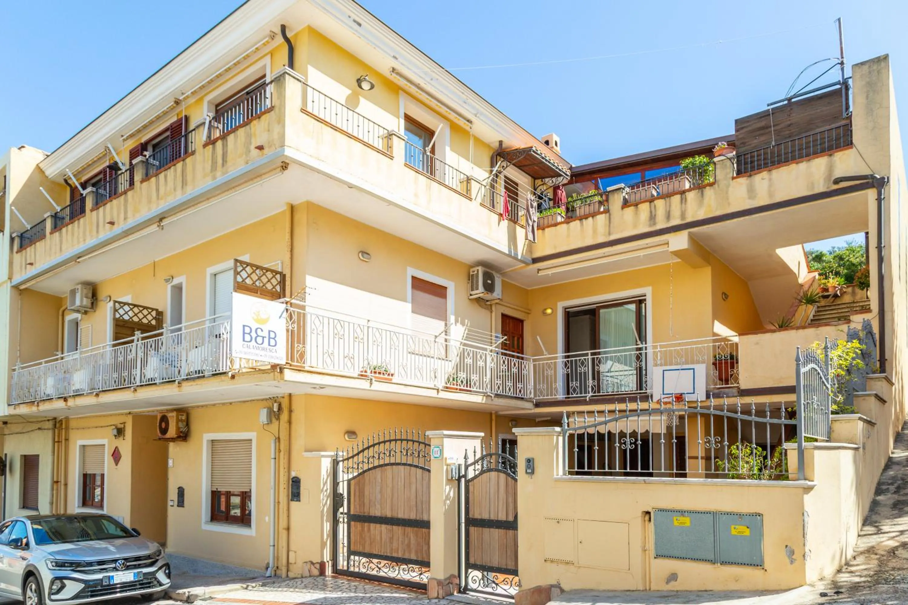 Property building in B&B Calamoresca