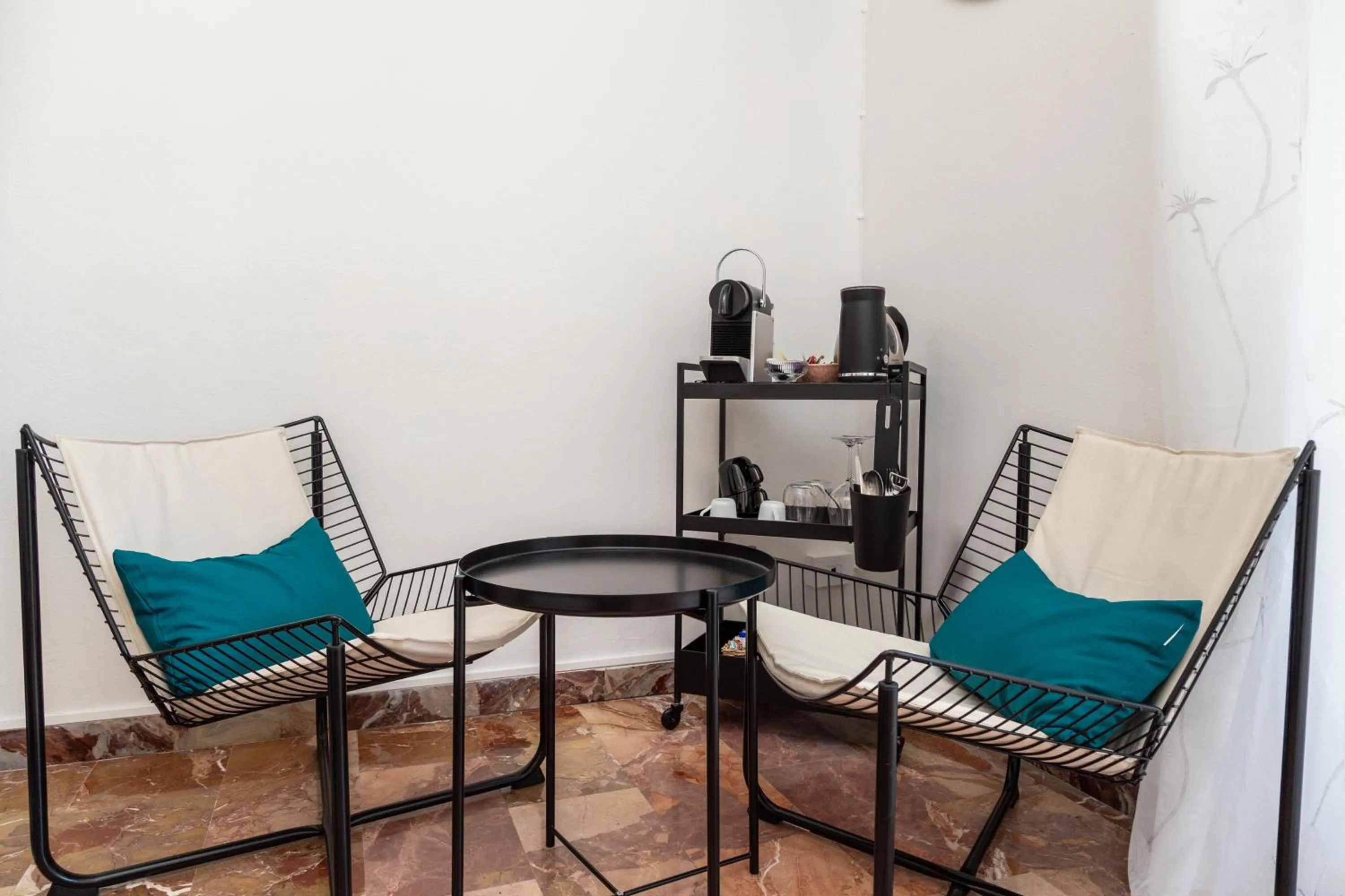 Coffee/tea facilities in B&B Calamoresca