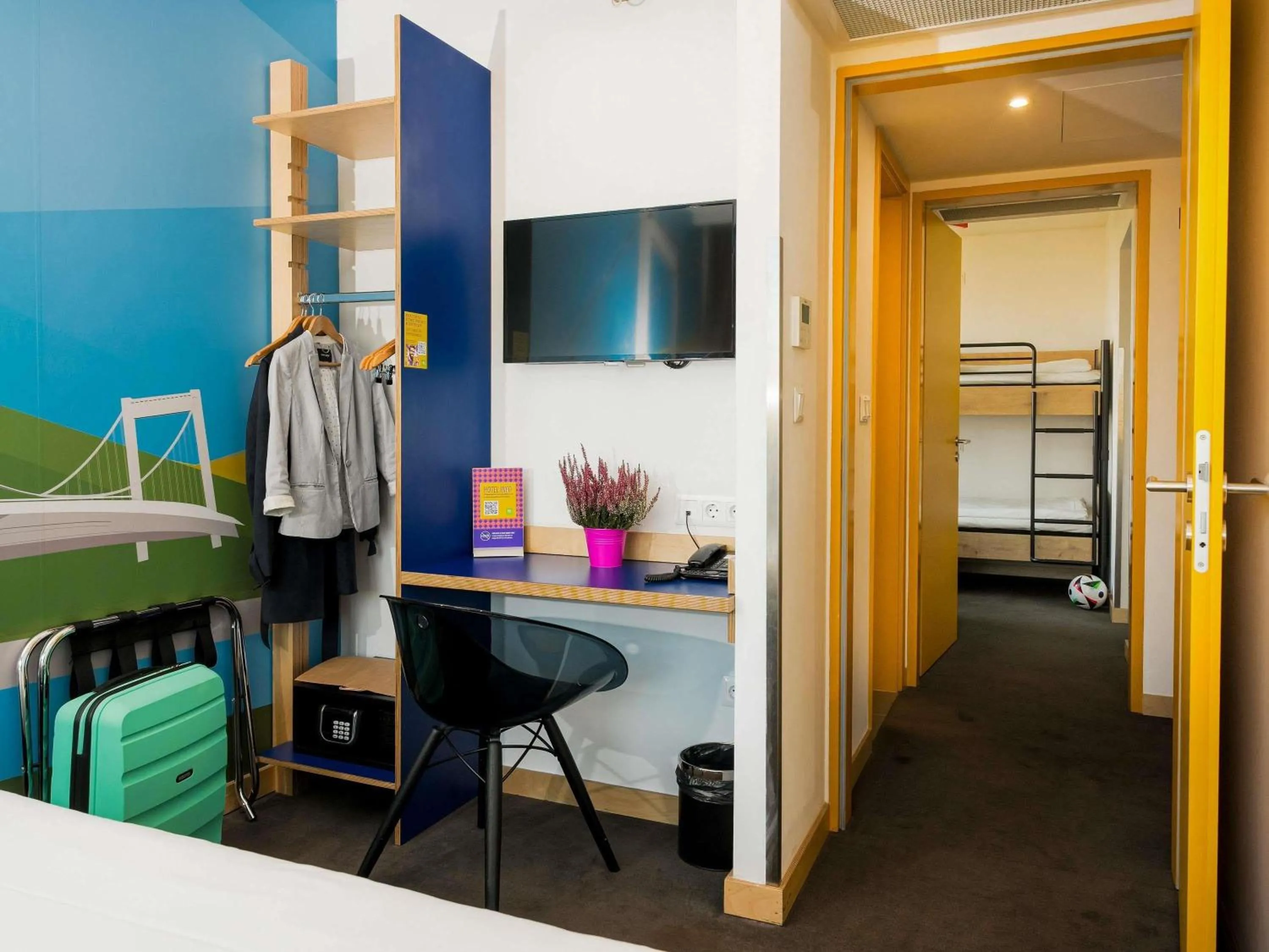 Bedroom, Bed in ibis Styles Budapest Citywest