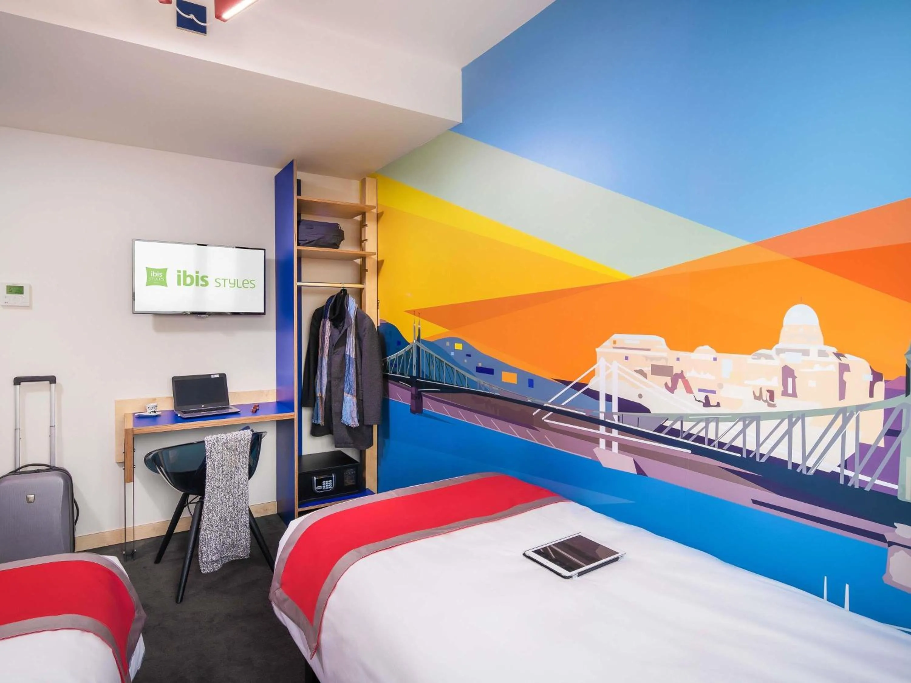 Bedroom, Bed in ibis Styles Budapest Citywest