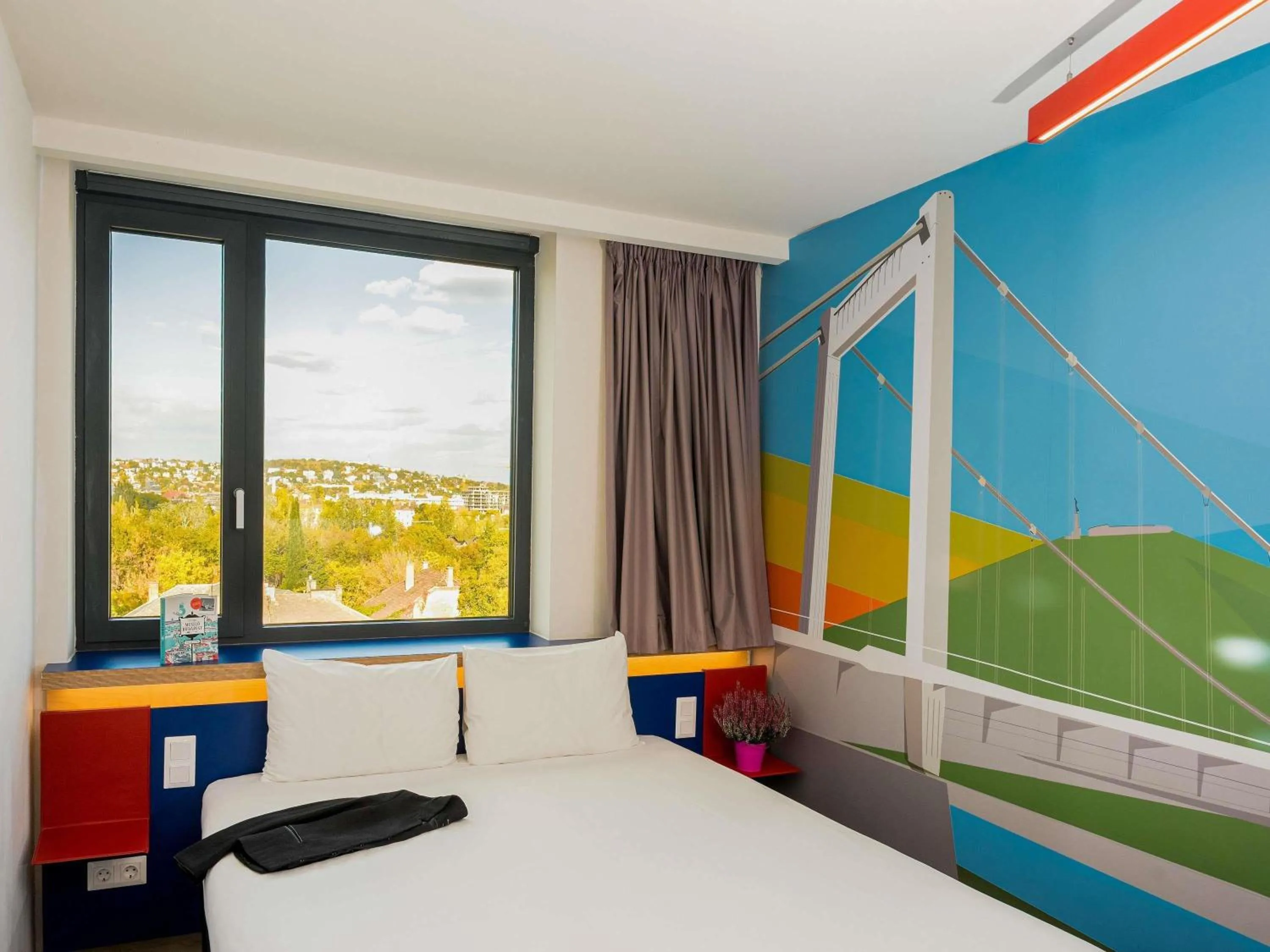 Bedroom, Bed in ibis Styles Budapest Citywest