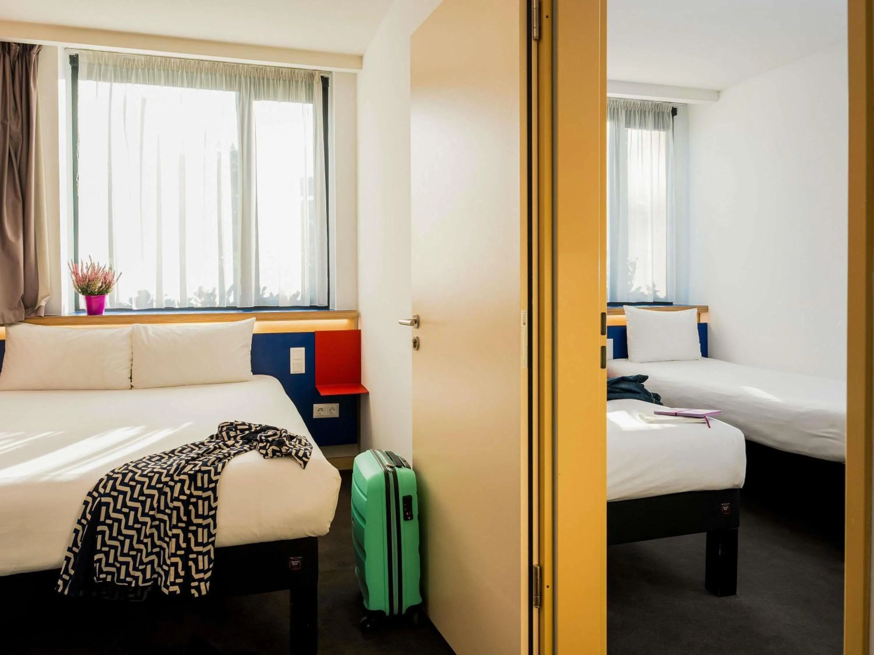 Bedroom, Bed in ibis Styles Budapest Citywest