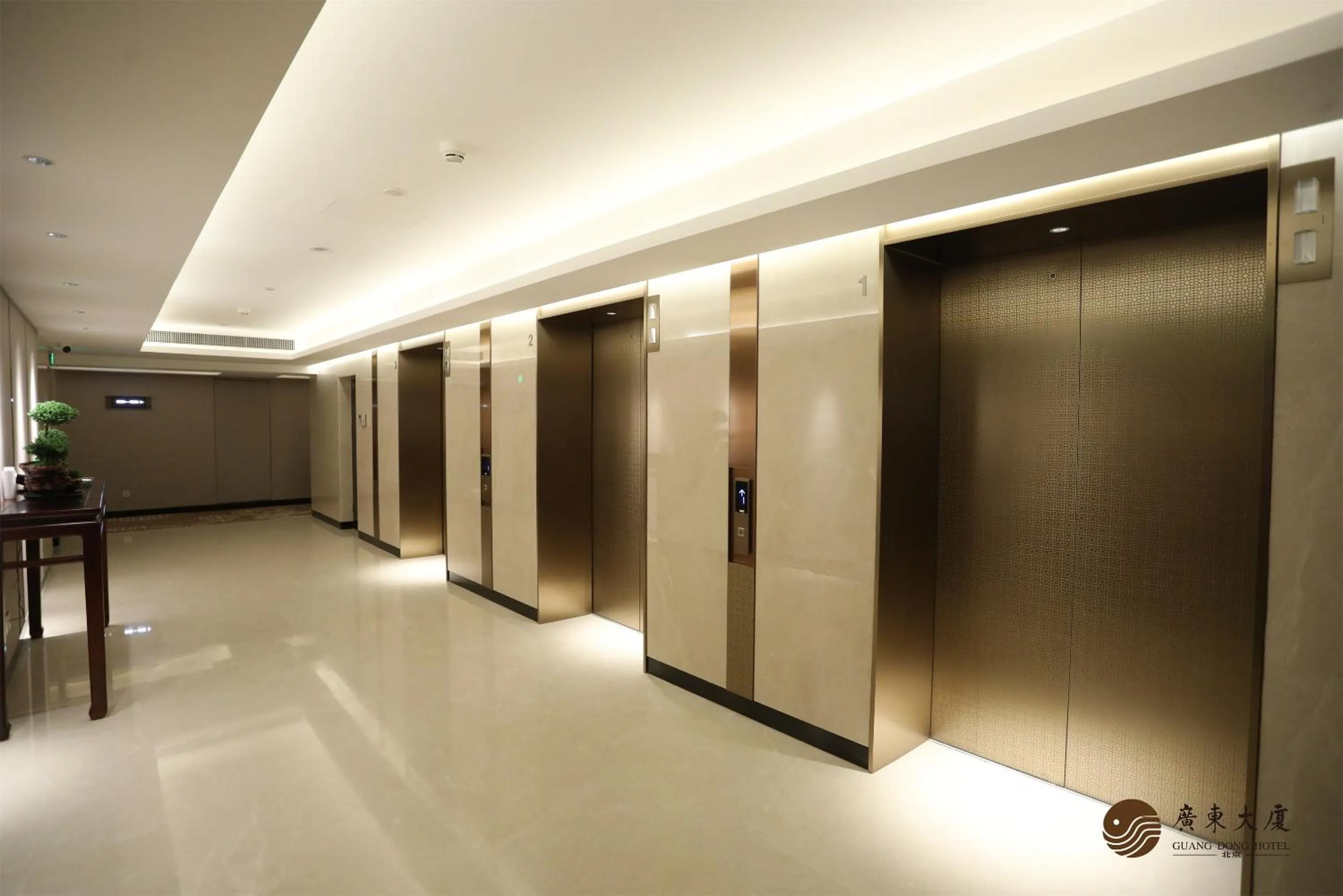 elevator in Beijing Guangdong Hotel