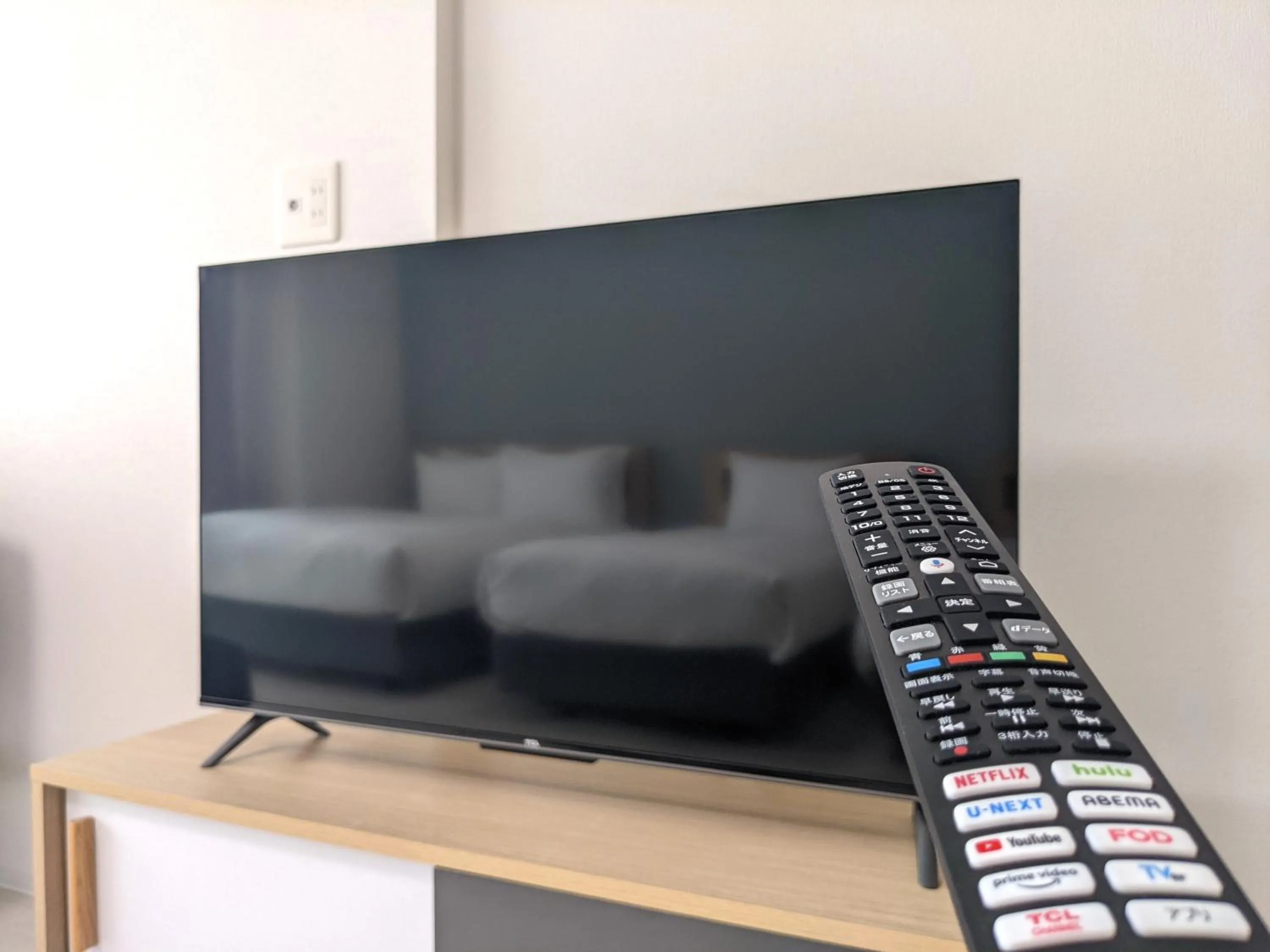 TV and multimedia in ESLEAD HOTEL Osaka Tsuruhashi