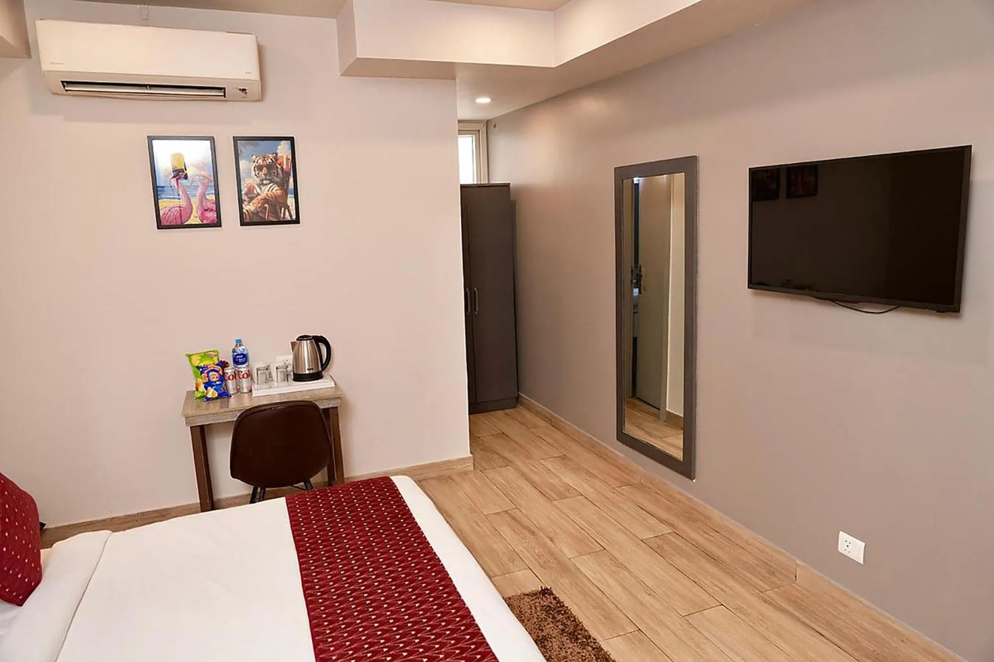 Bed in FabHotel Kirti Nagar