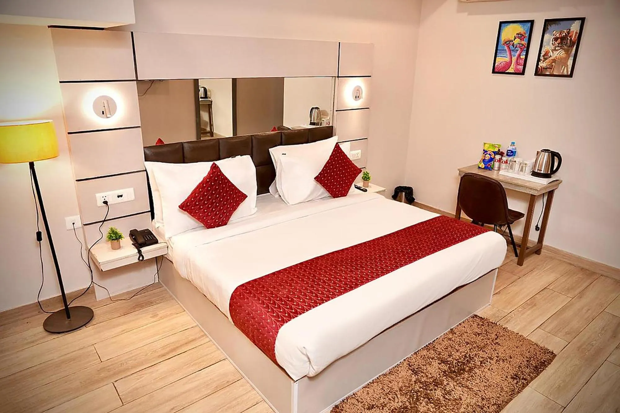 Bed in FabHotel Kirti Nagar