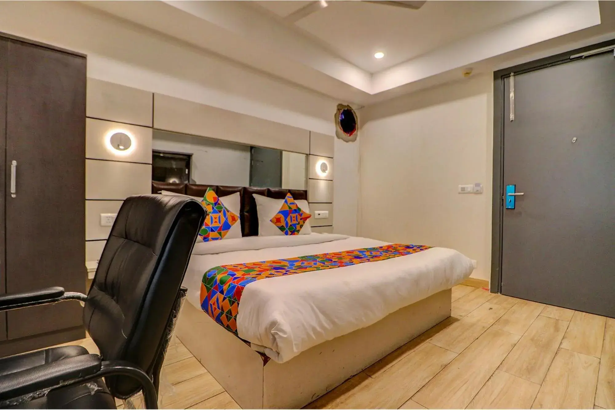 Bed in FabHotel Kirti Nagar Bed in FabHotel Kirti Nagar