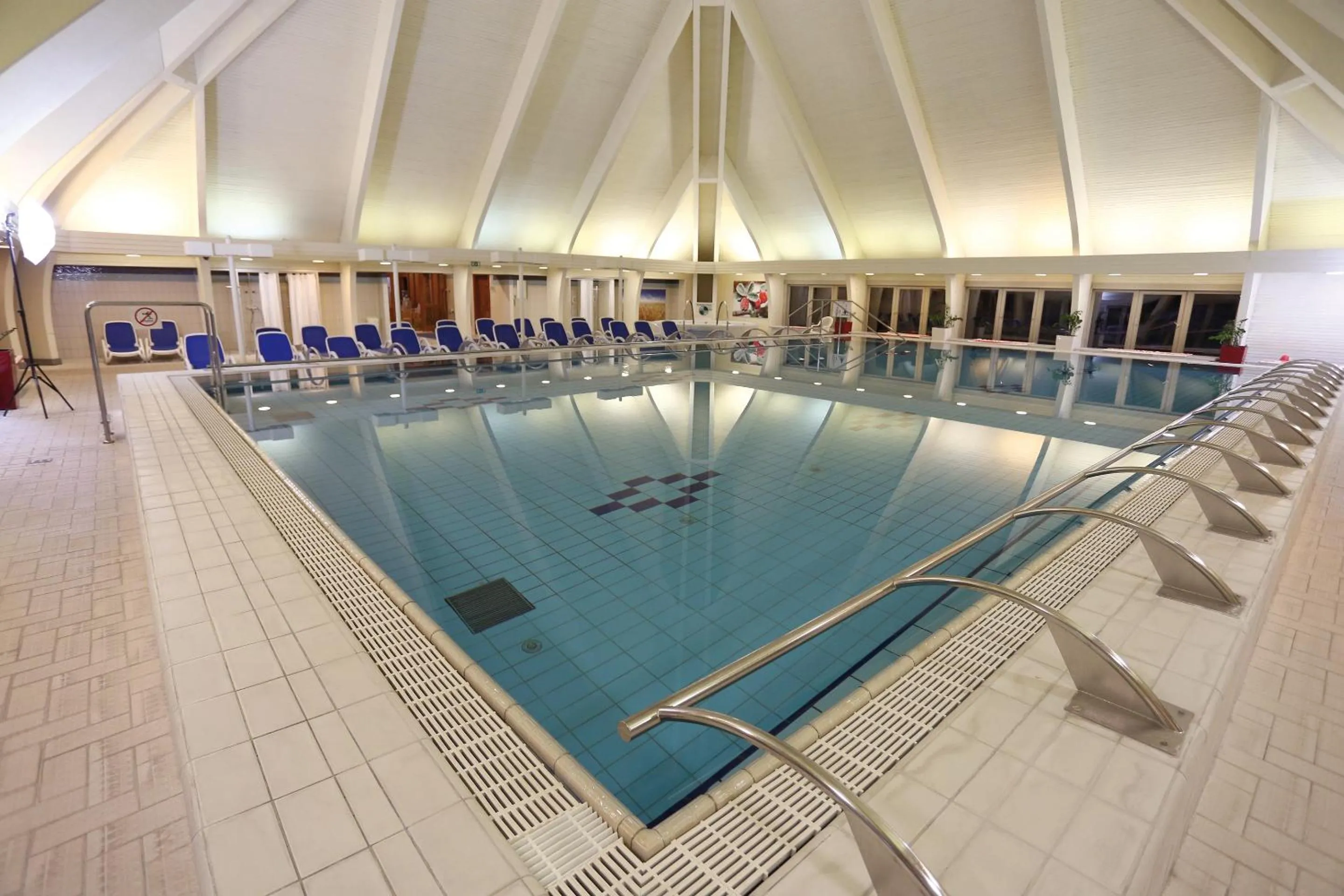Swimming pool in Ensana Thermal Hévíz