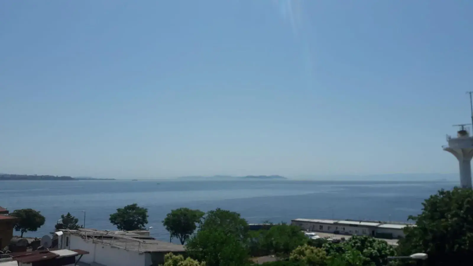 Deluxe Double Room with Balcony and Sea View in sultanahmet musıc house Deluxe Double Room with Balcony and Sea View in sultanahmet musıc house