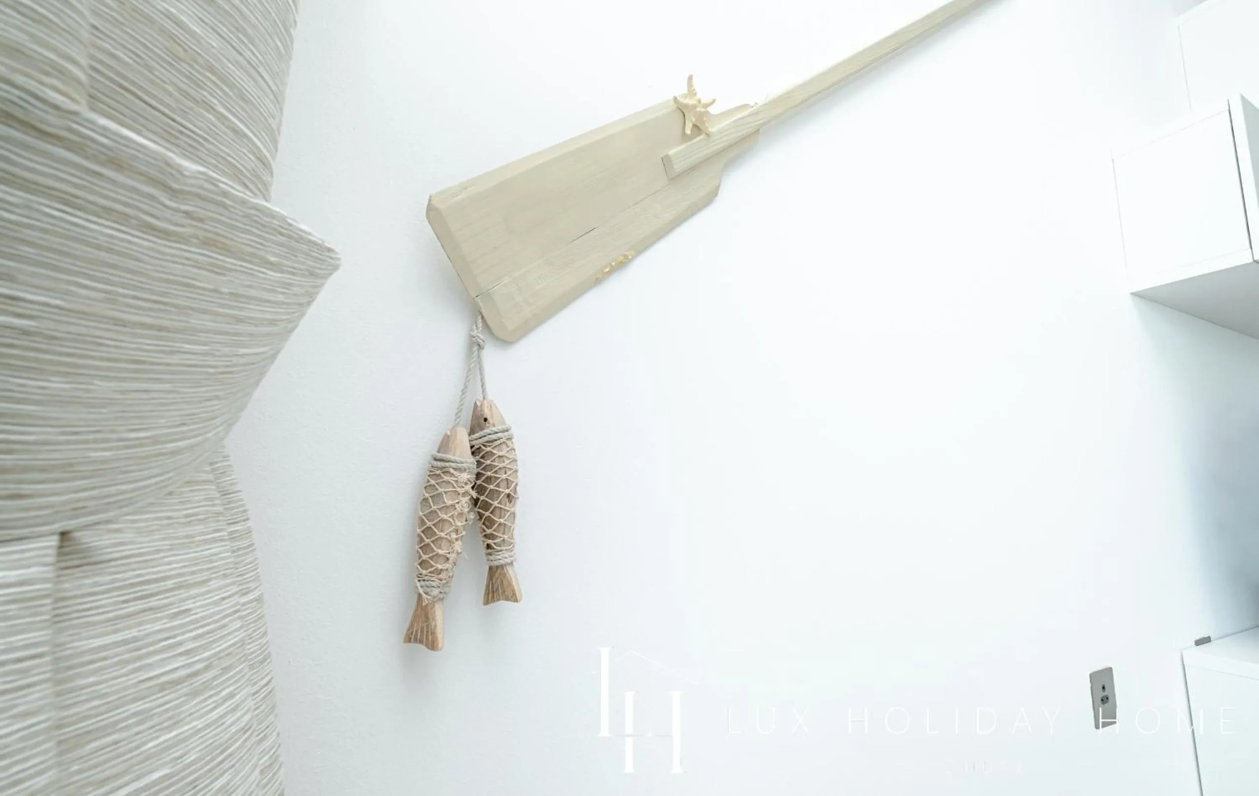 Decorative detail in LUX Opulent Island Suite 6 Burj View