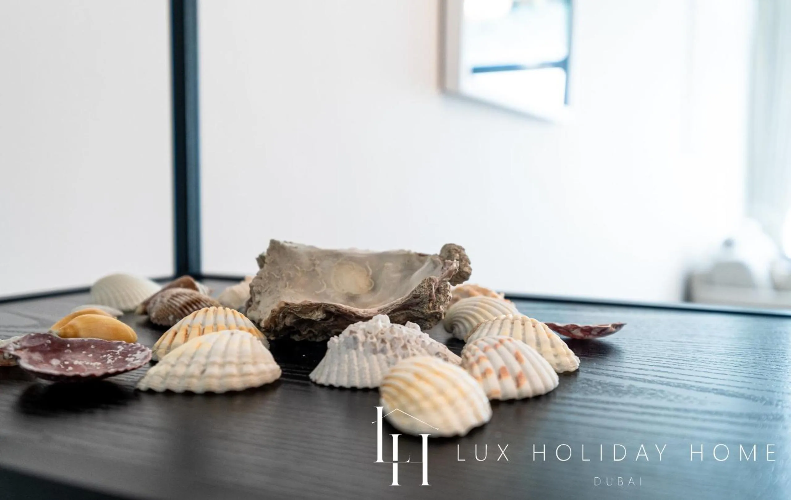 Decorative detail in LUX Opulent Island Suite 6 Burj View