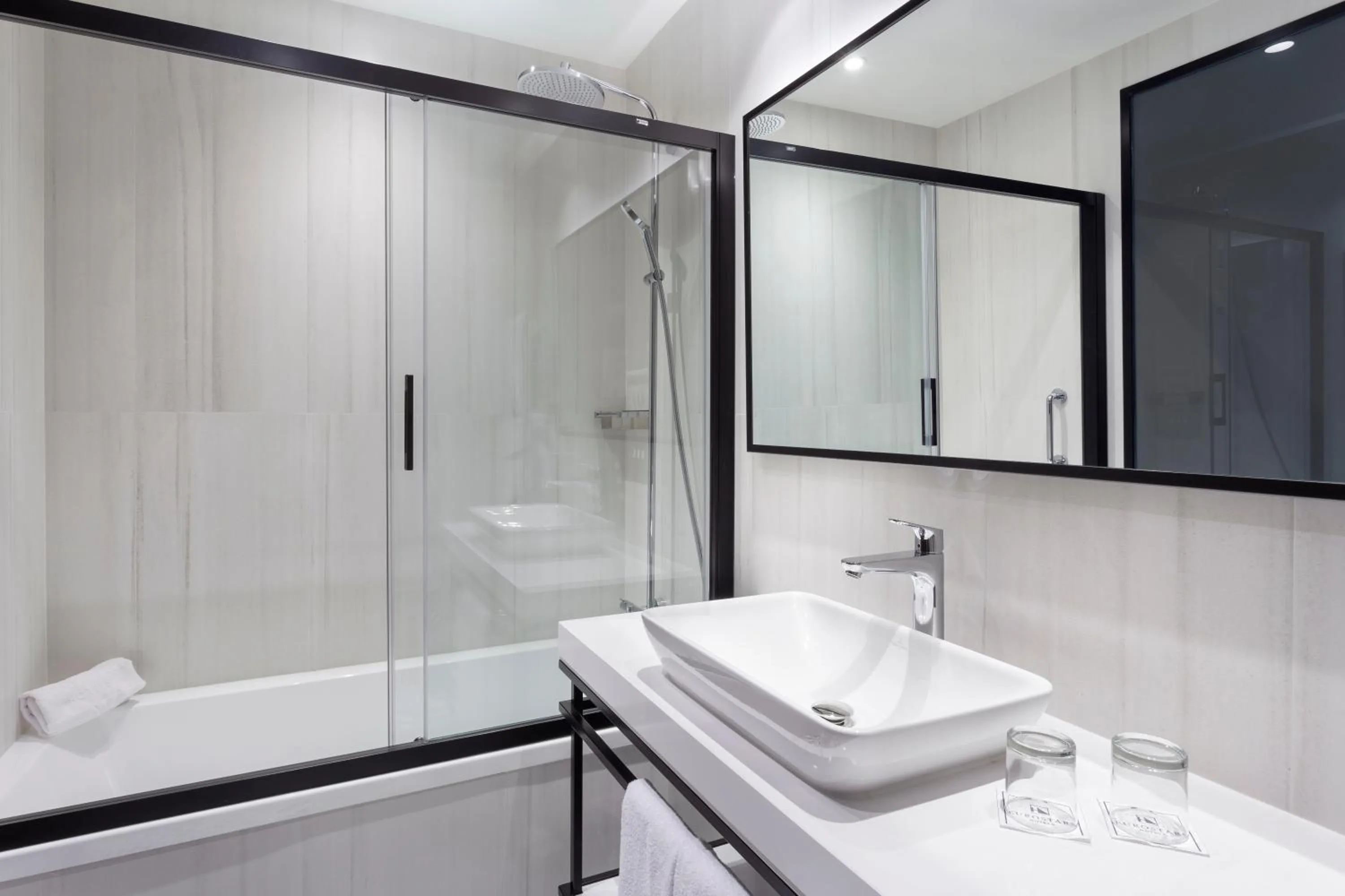 Bathroom in Eurostars Guadalquivir