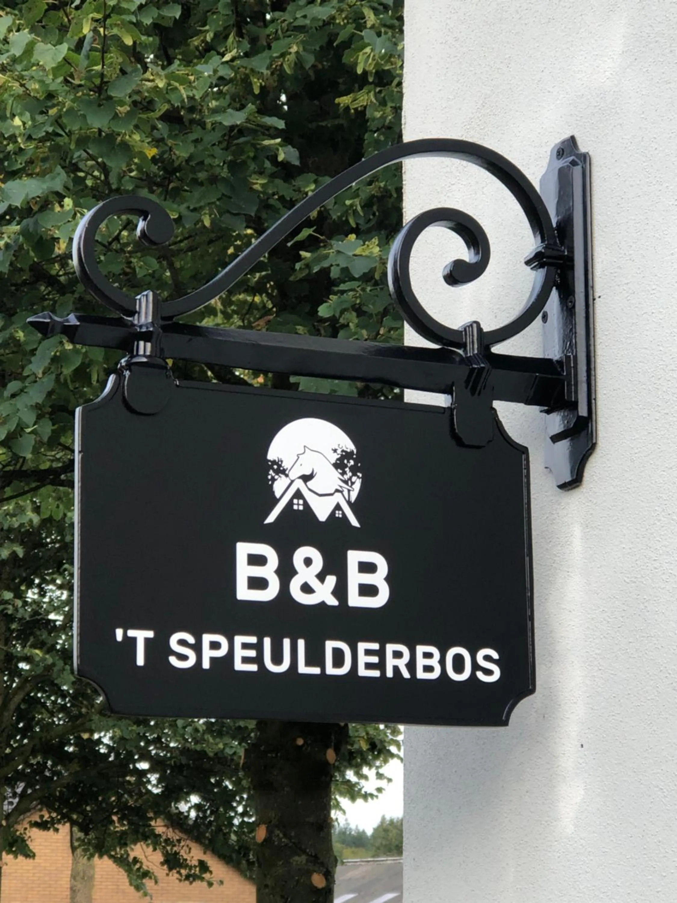 Property logo or sign in B&B 't Speulderbos