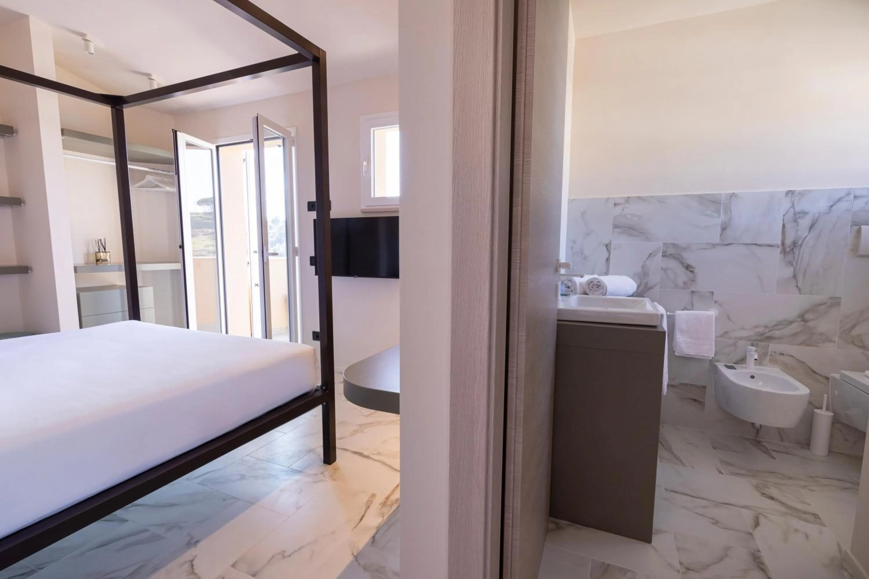 Photo of the whole room, Bed in Pietra Bianca Hotel