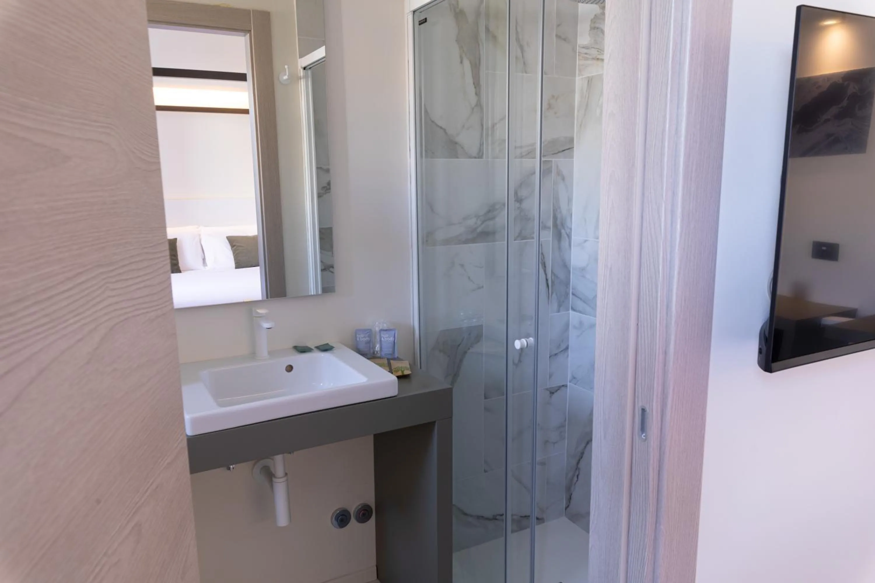 Bathroom in Pietra Bianca Hotel