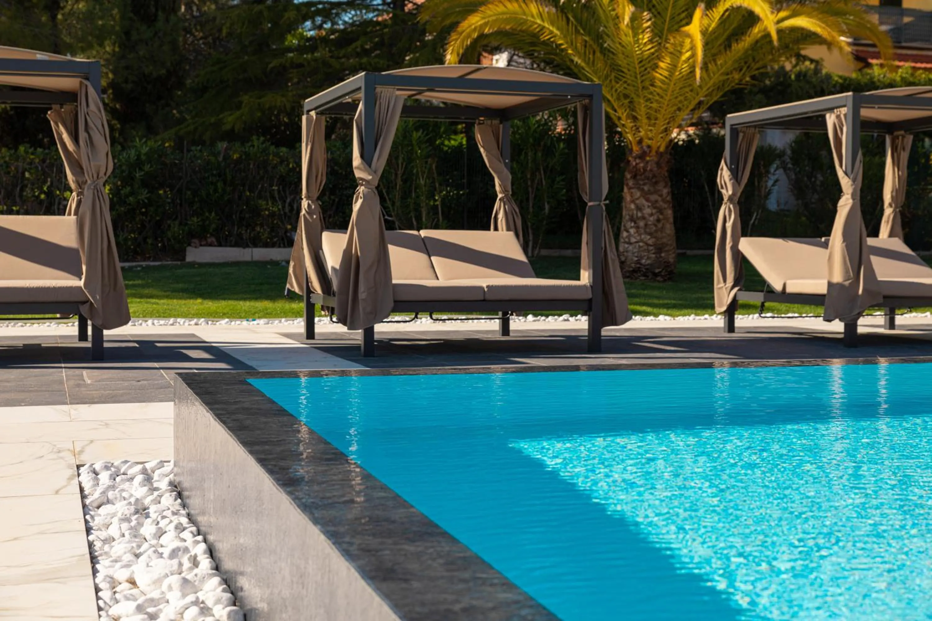 Swimming pool in Pietra Bianca Hotel