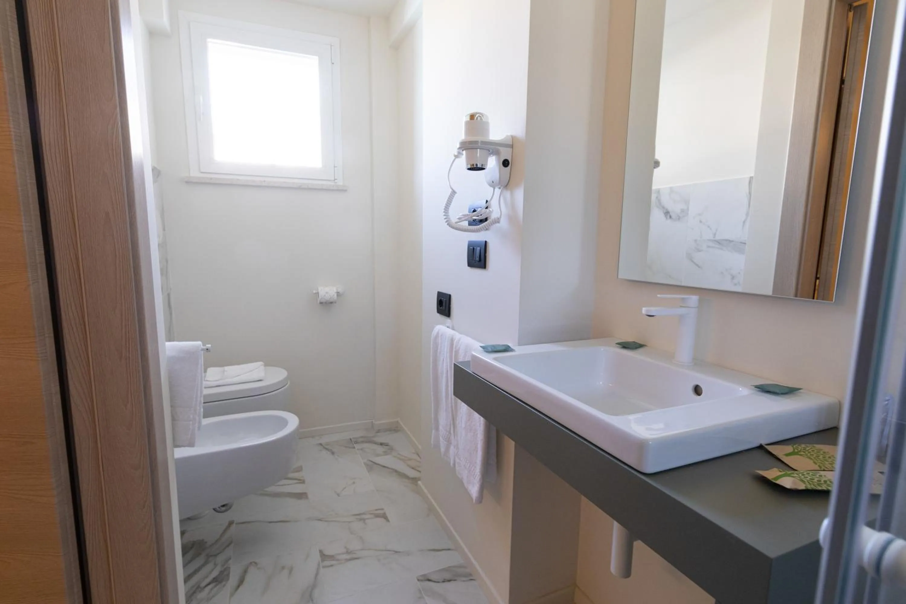 Bathroom in Pietra Bianca Hotel