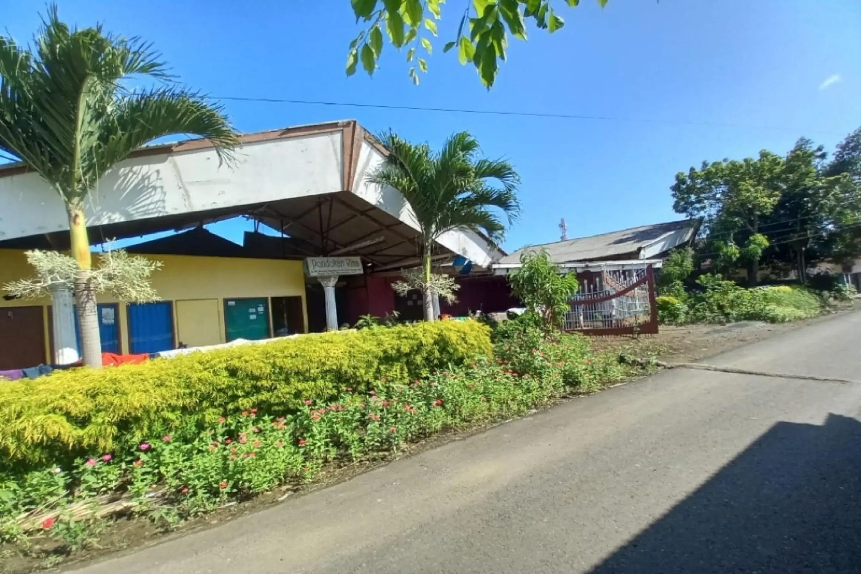 Facade/entrance in OYO 90555 Vina Pavilion Facade/entrance in OYO 90555 Vina Pavilion