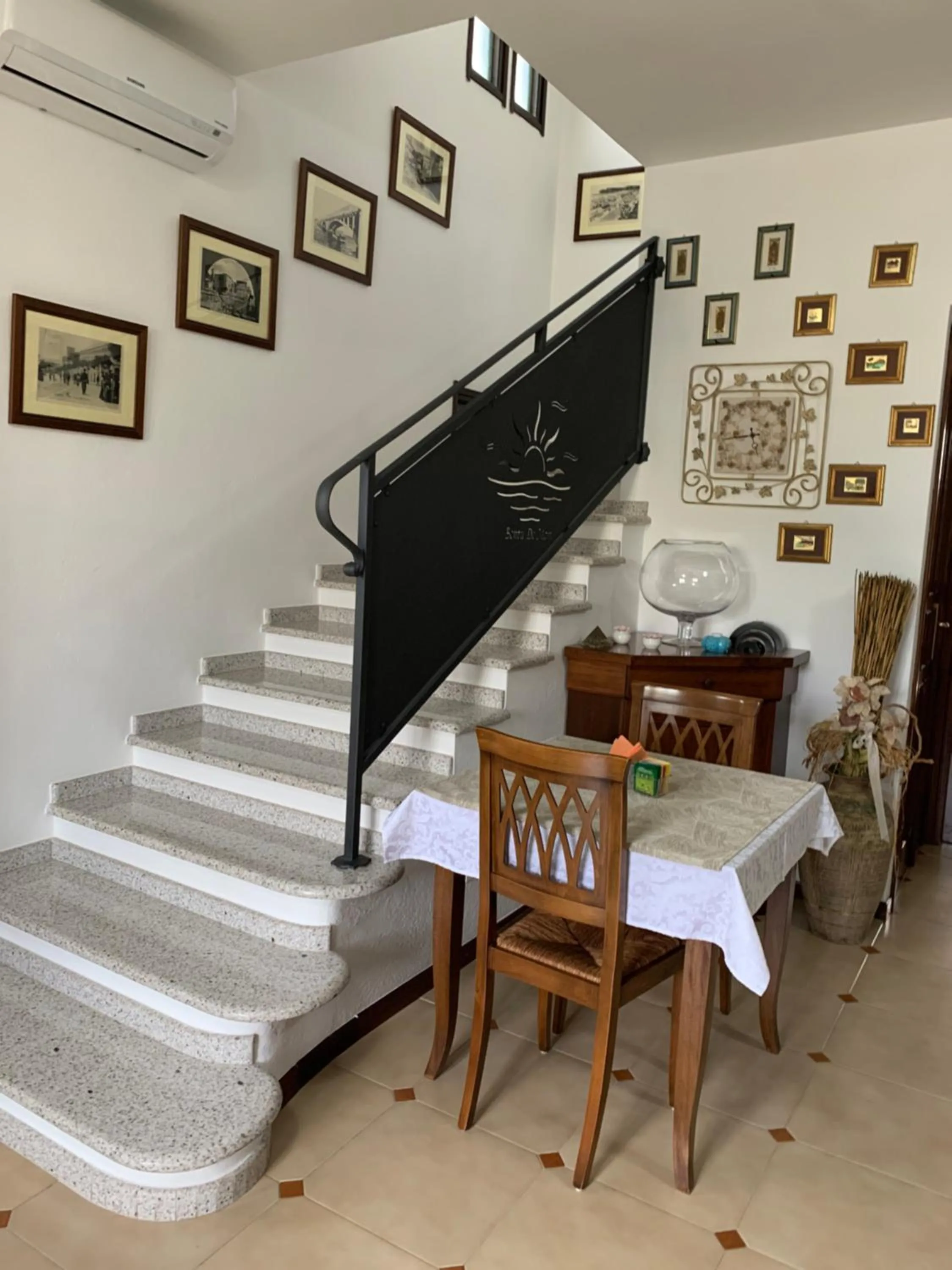 Dining area in B&B Bentu de Mari