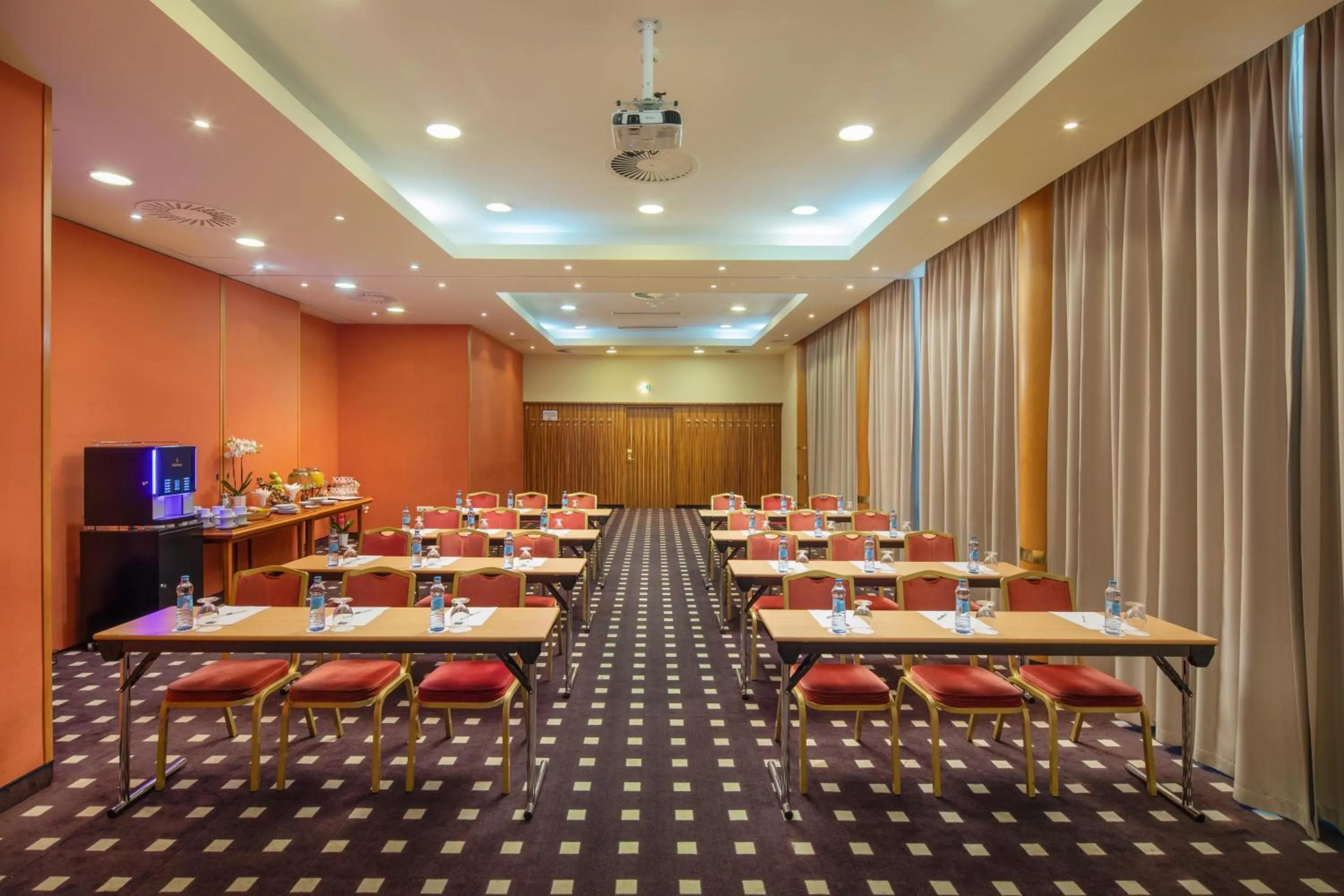 Meeting/conference room in Verdi Budapest Aquincum