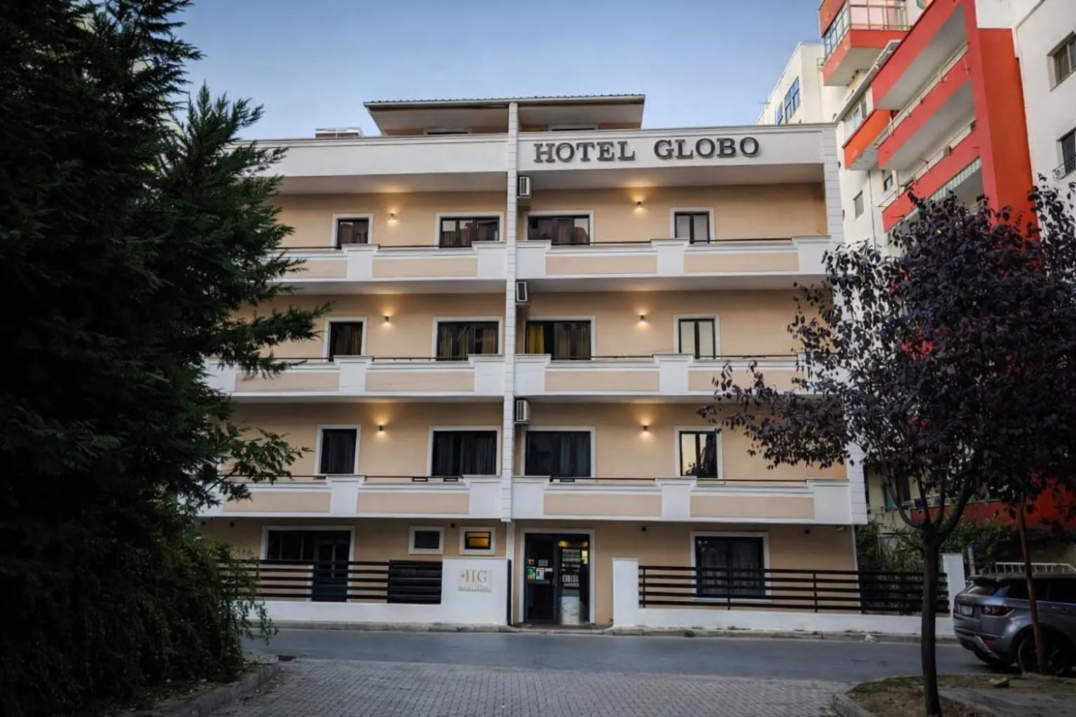 Property building in Hotel Globo