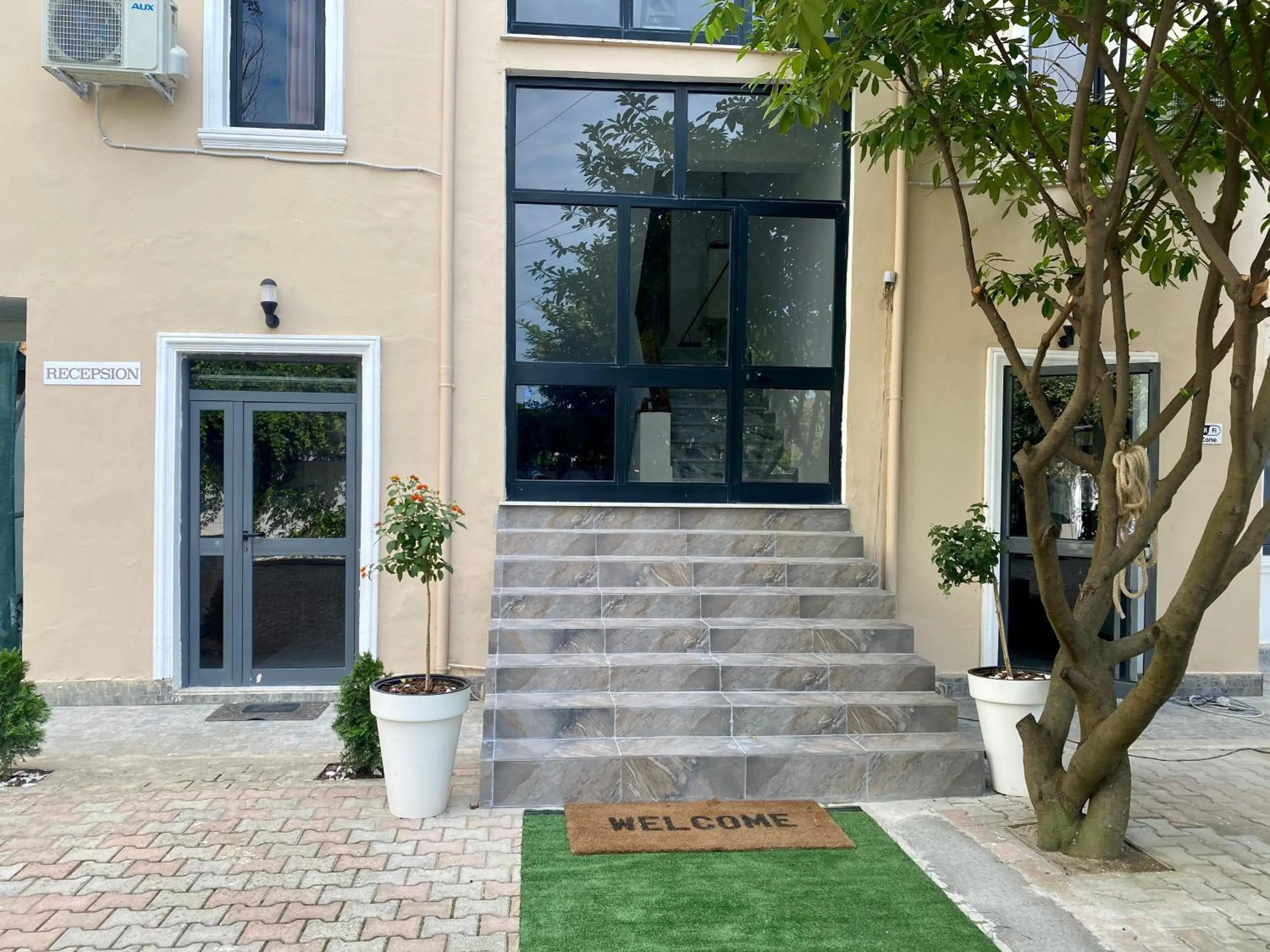 Property building in Hotel Globo