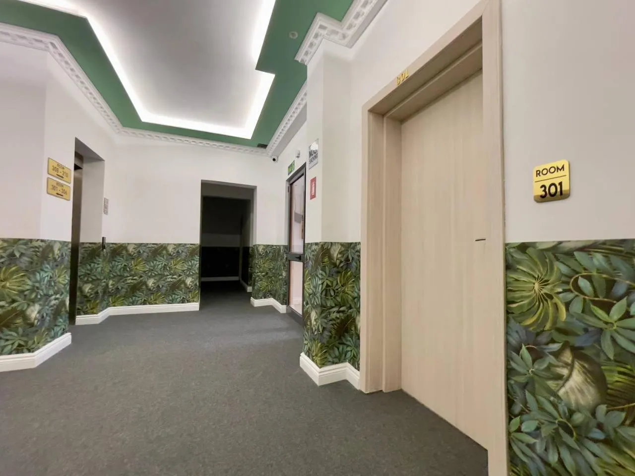 Property building in Hotel Globo