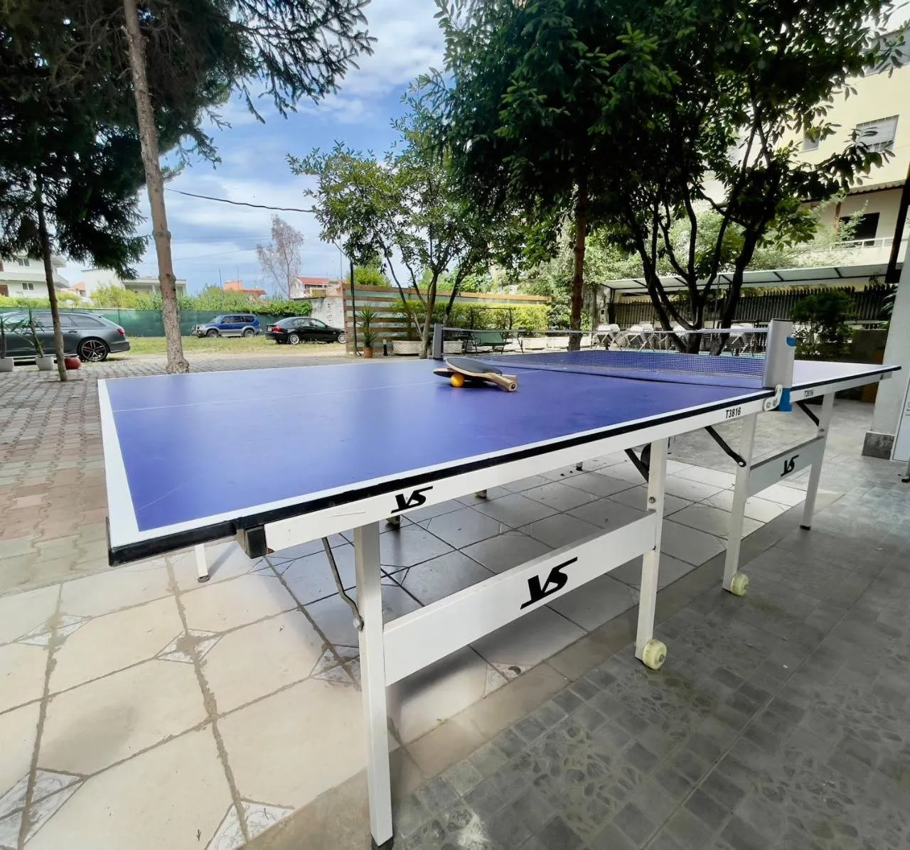 Table tennis in Hotel Globo
