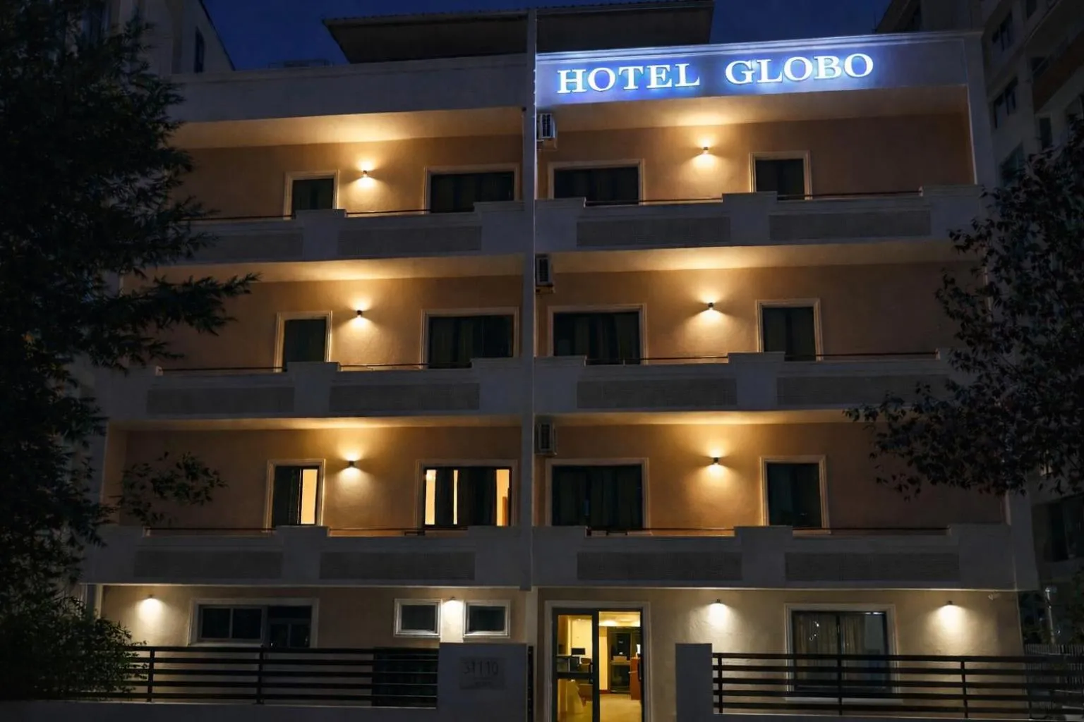 Property building in Hotel Globo