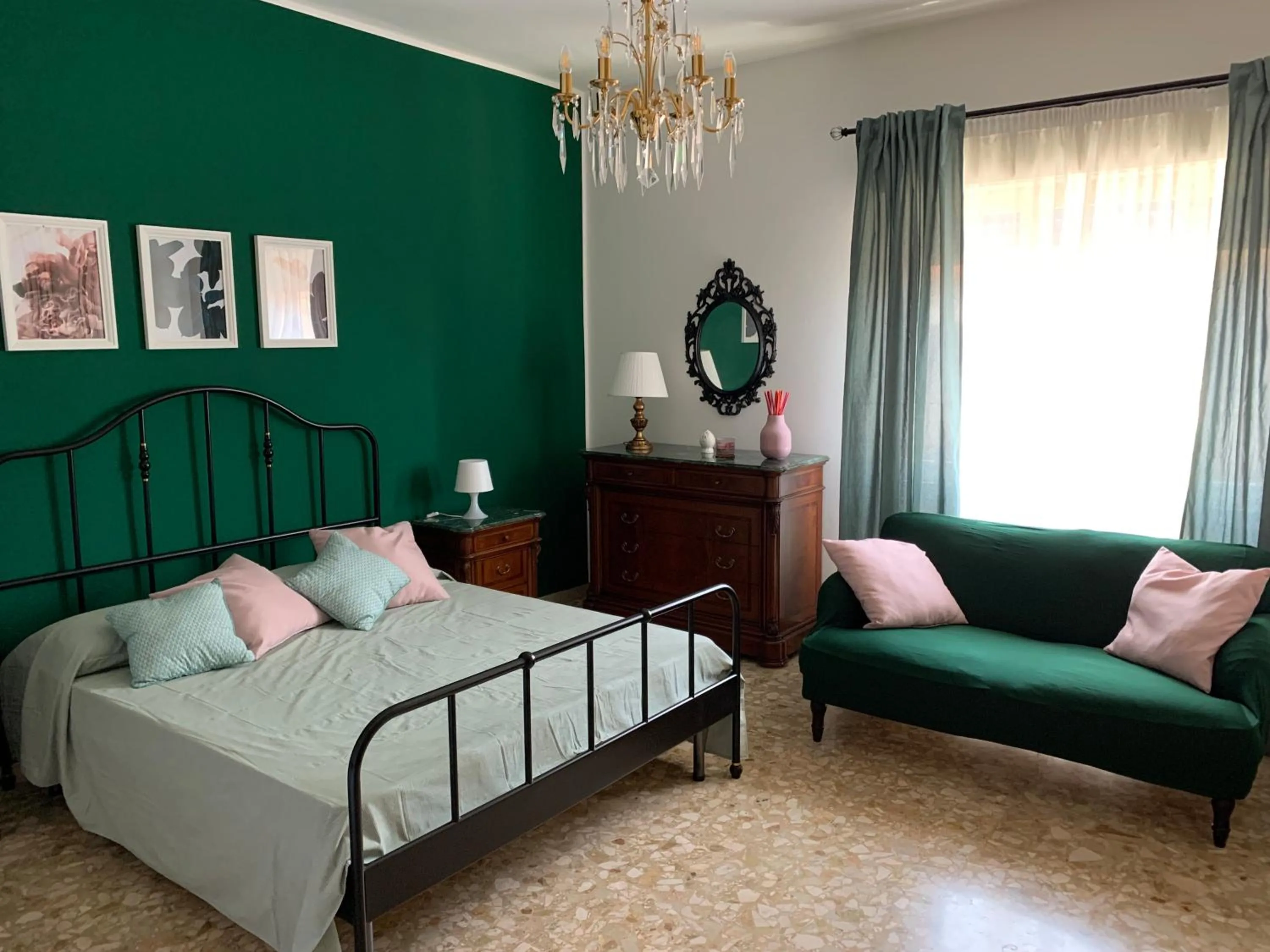 Two-Bedroom Family Apartment in B&B Fiorisol