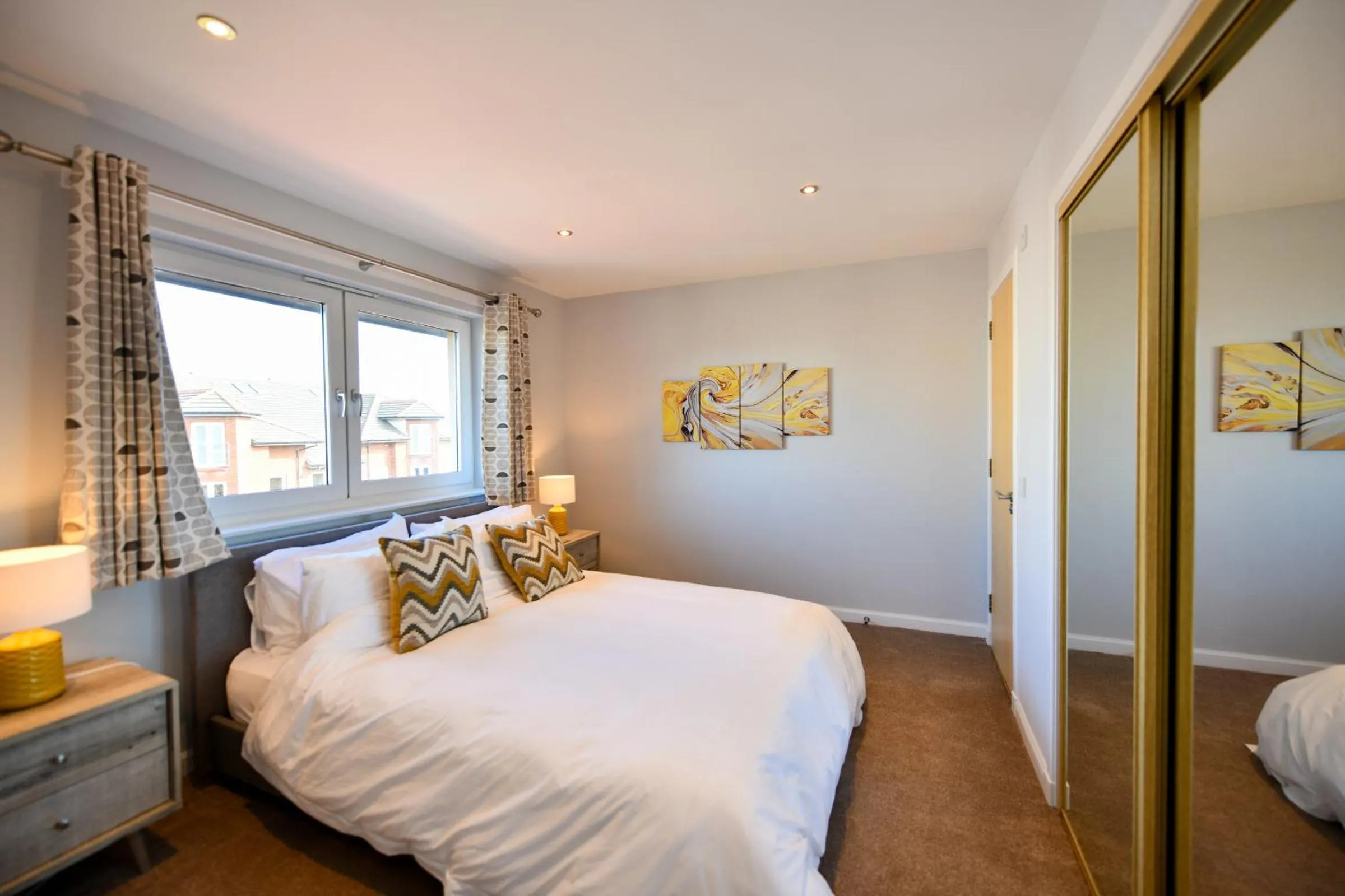 Bedroom, Bed in Troon Executive Apartment