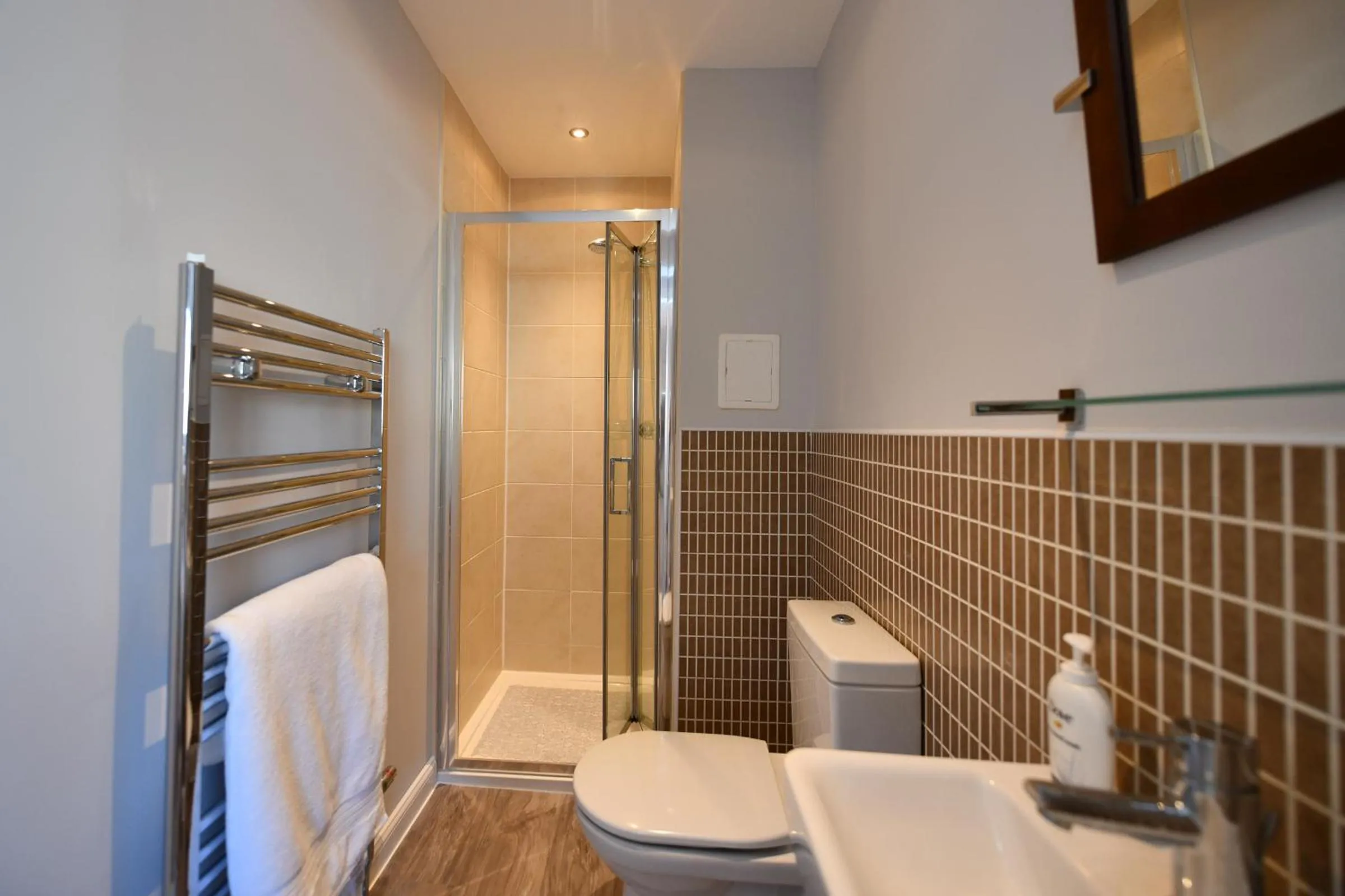 Bathroom in Troon Executive Apartment