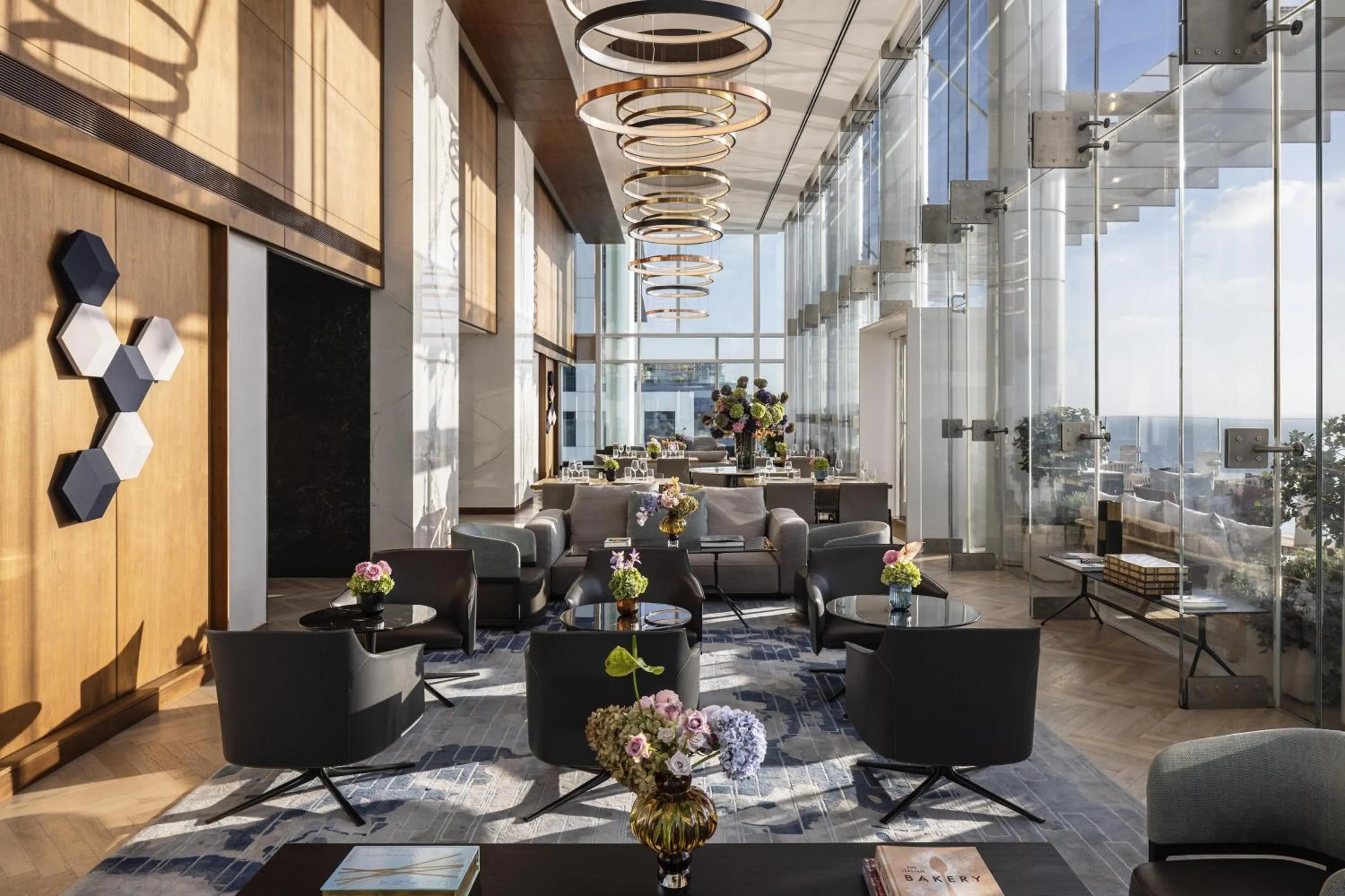 Lounge or bar in The David Kempinski Tel Aviv