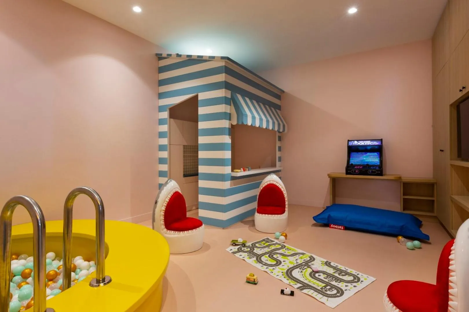 Children play ground in RockyPop Flaine Appartements & Spa