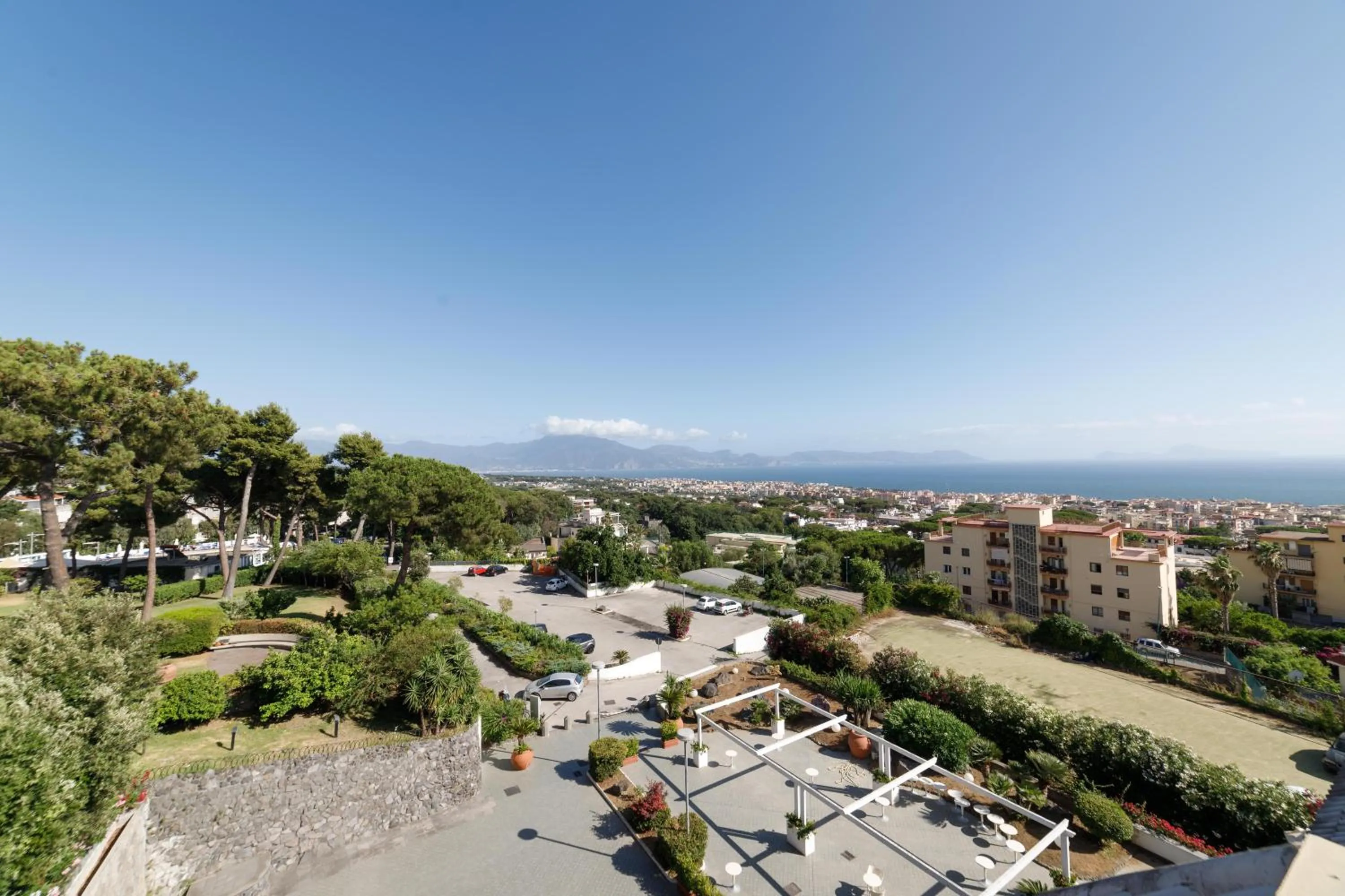 Parking in Hotel Sakura