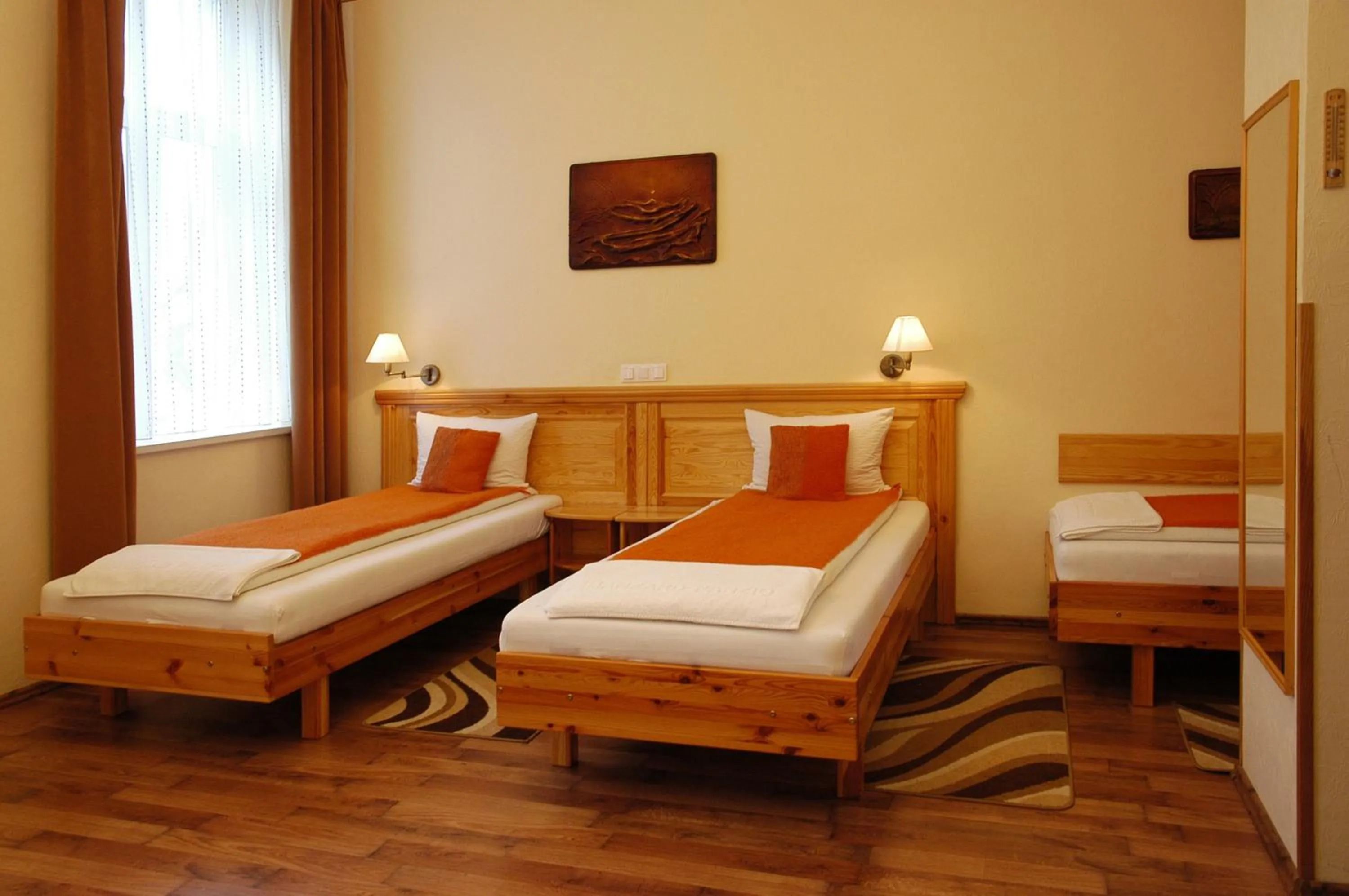 Photo of the whole room, Bed in Hotel Manzard Panzio