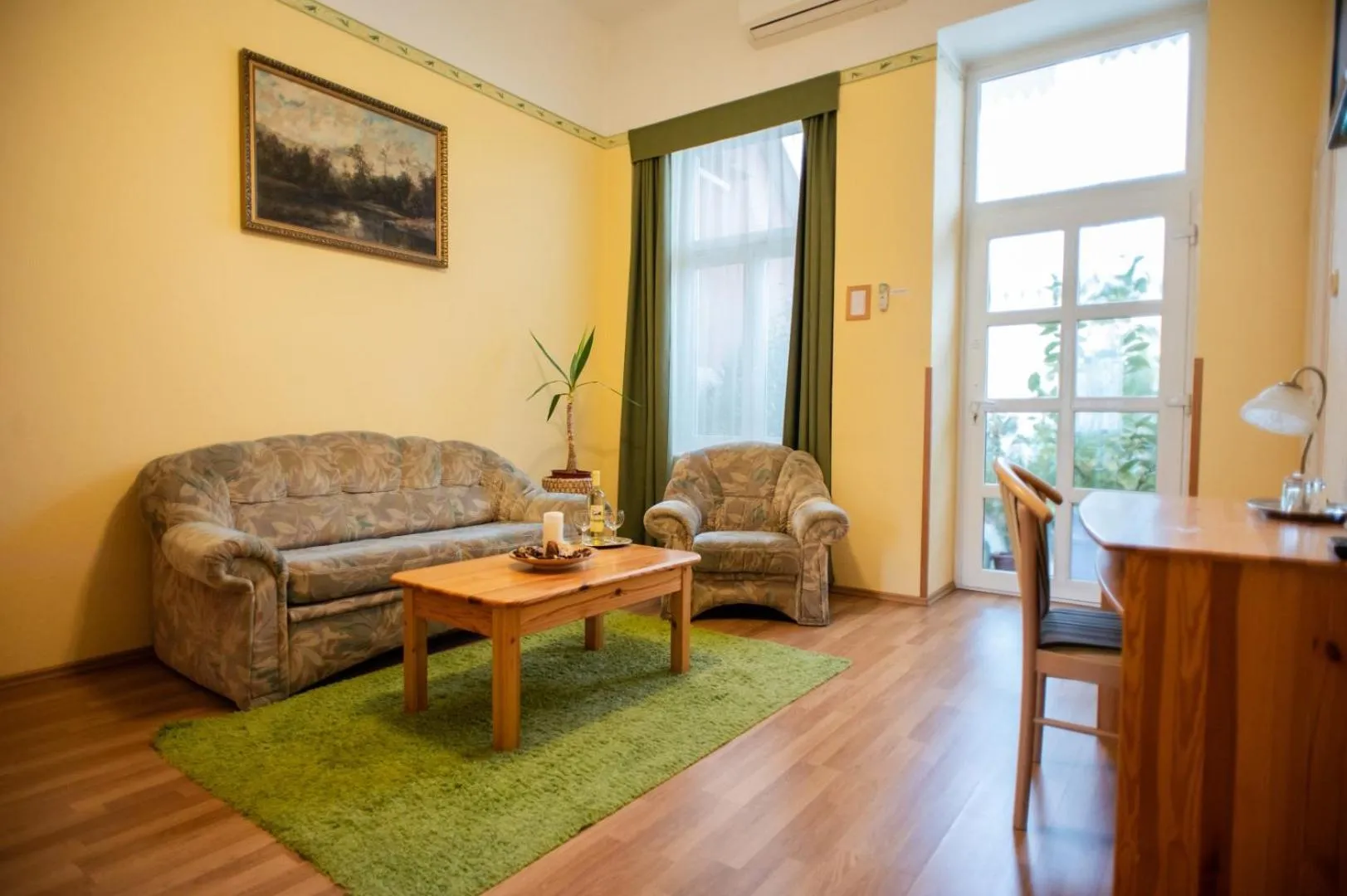 Bed in Hotel Manzard Panzio