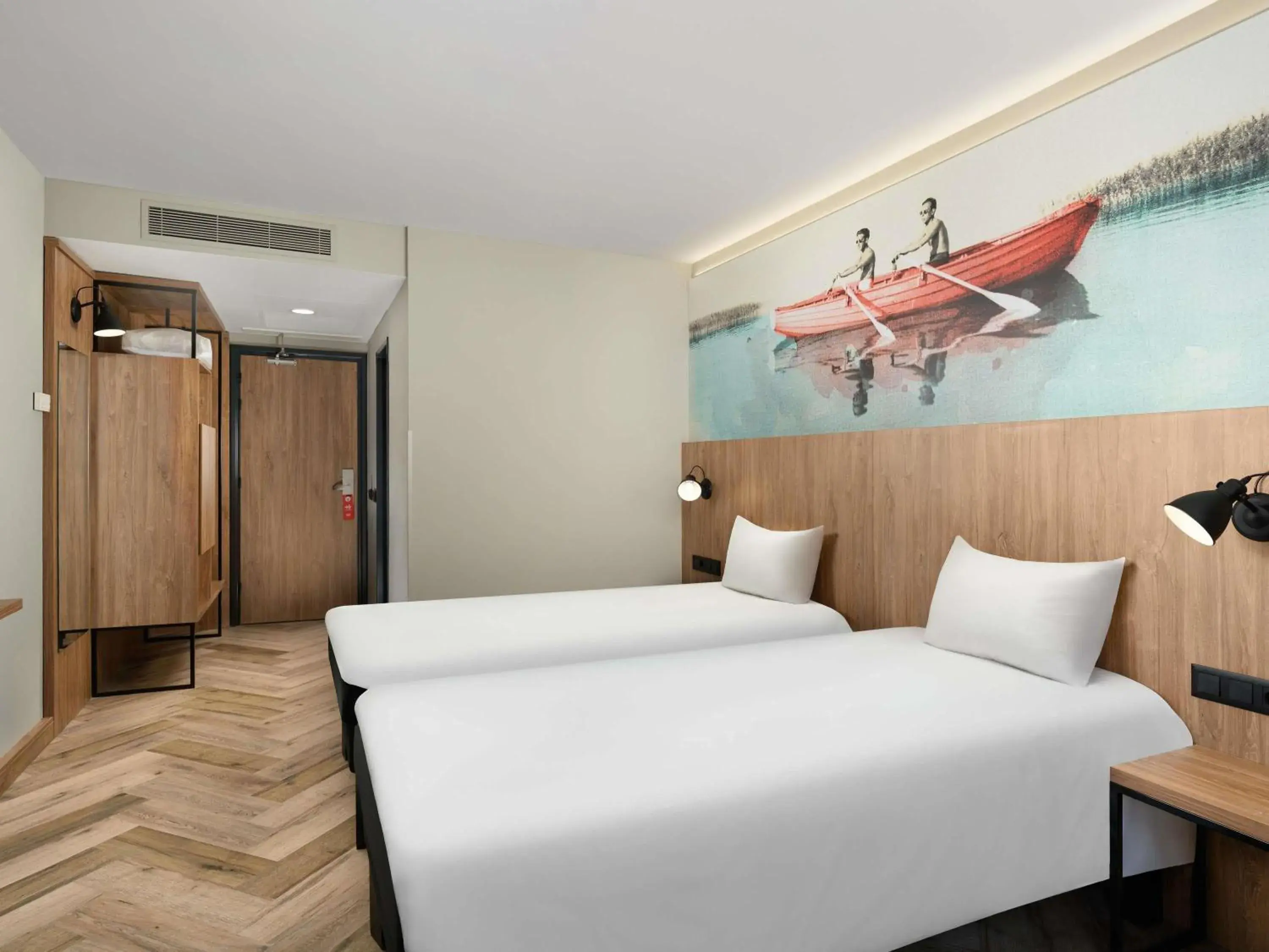 Bedroom, Bed in Ibis Budapest Heroes Square Bedroom, Bed in Ibis Budapest Heroes Square