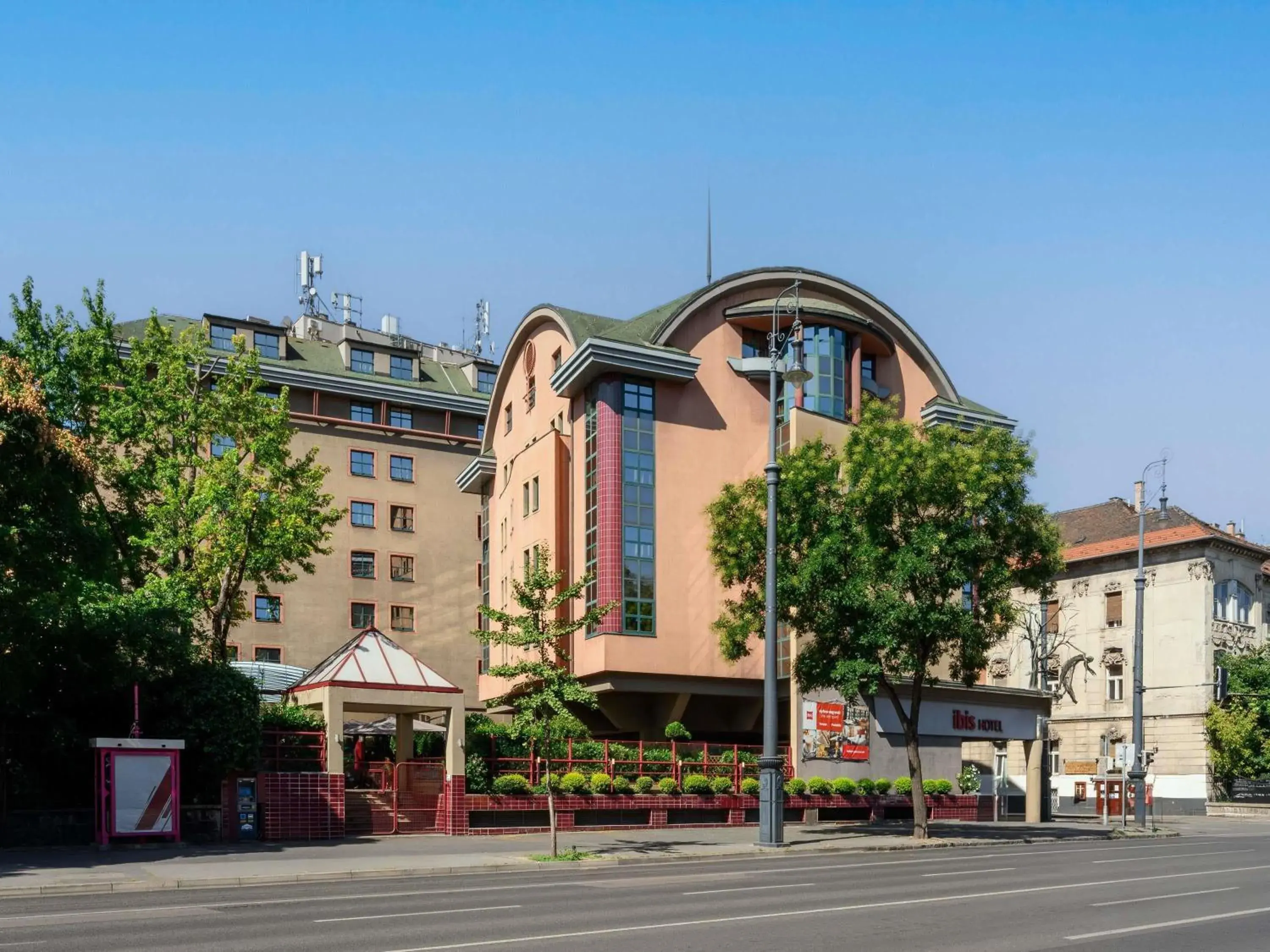 Property building in Ibis Budapest Heroes Square Property building in Ibis Budapest Heroes Square