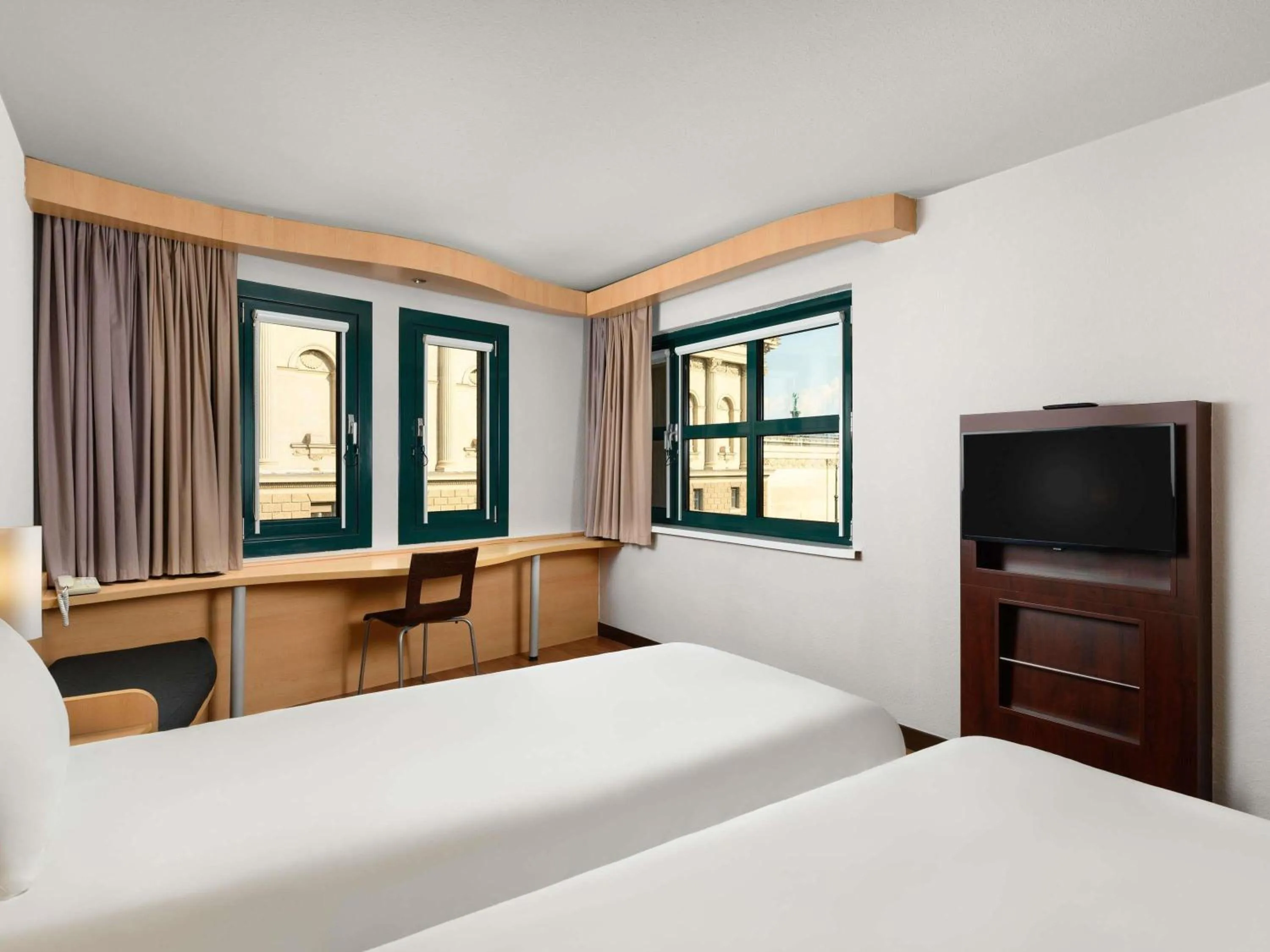 Bedroom, Bed in Ibis Budapest Heroes Square