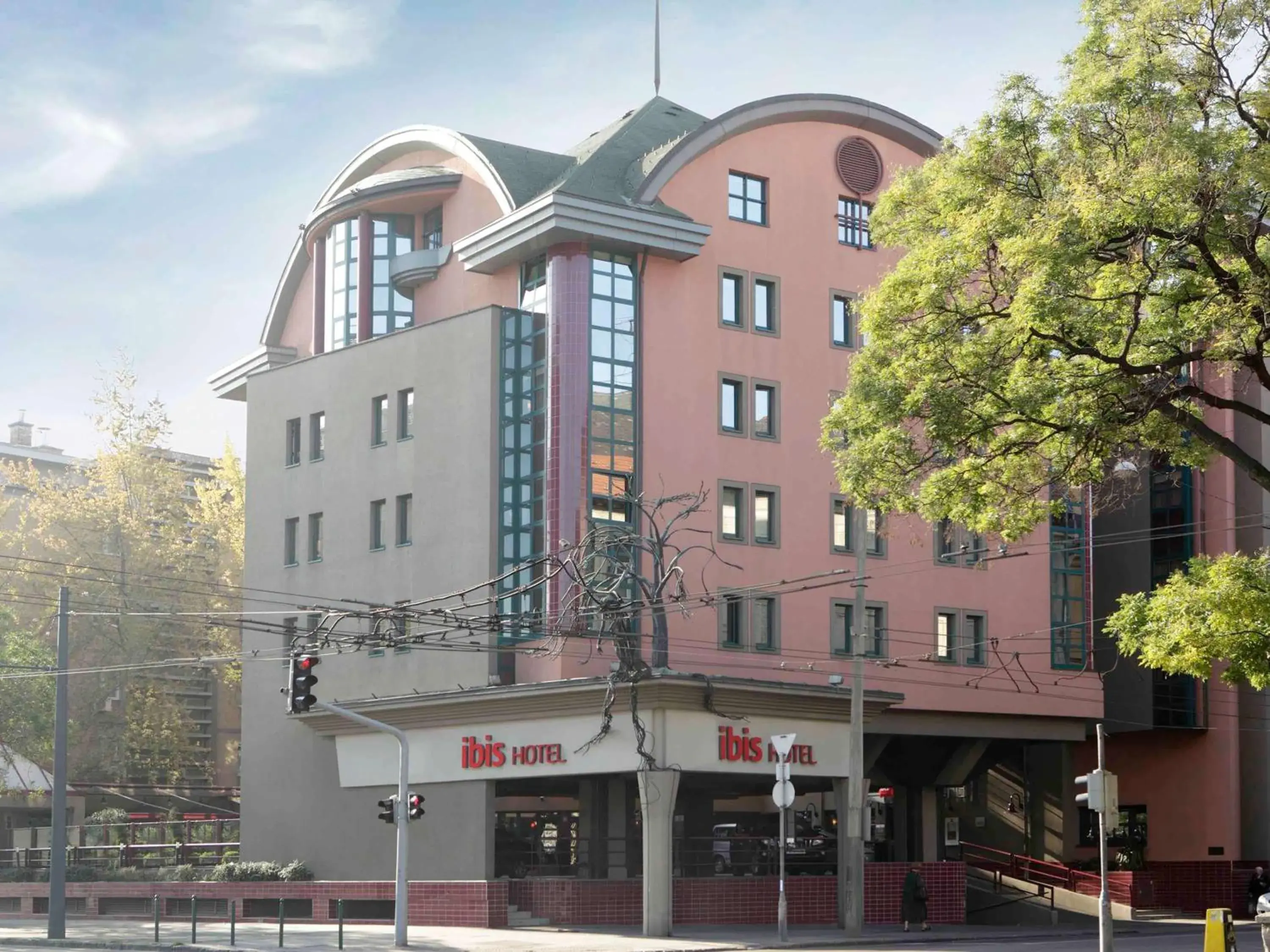 Property building in Ibis Budapest Heroes Square Property building in Ibis Budapest Heroes Square