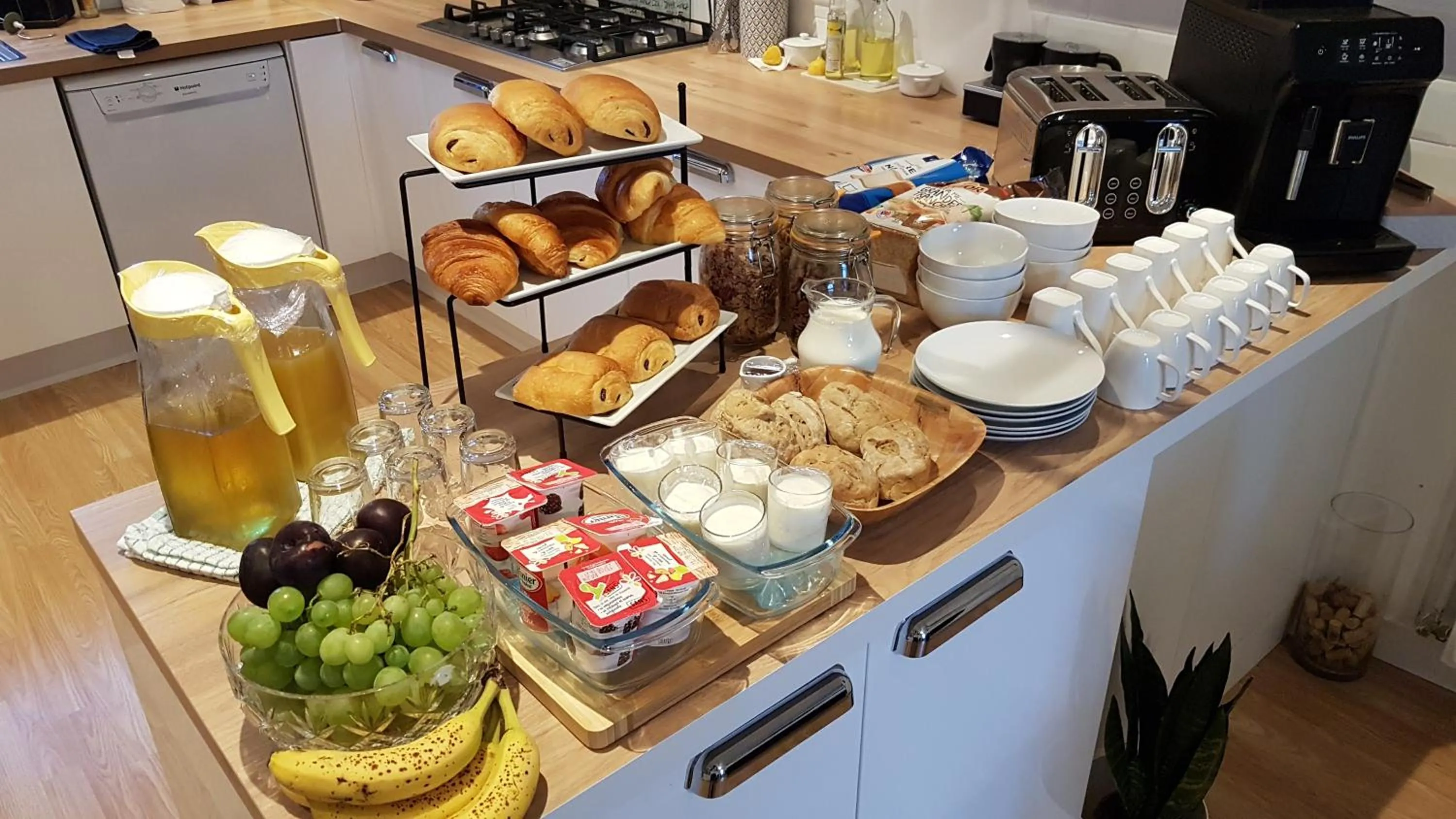 Breakfast in Sycamore House