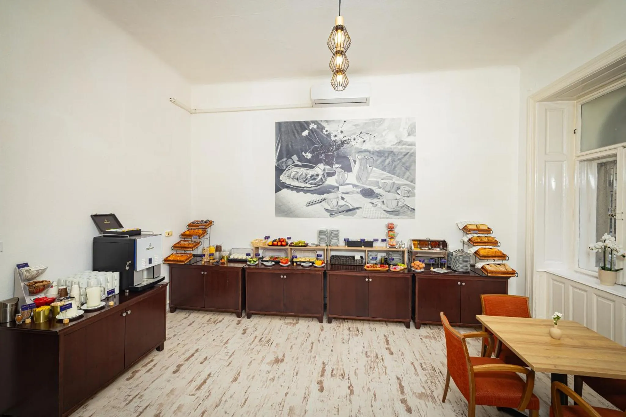 Buffet breakfast in City Hotel Ring