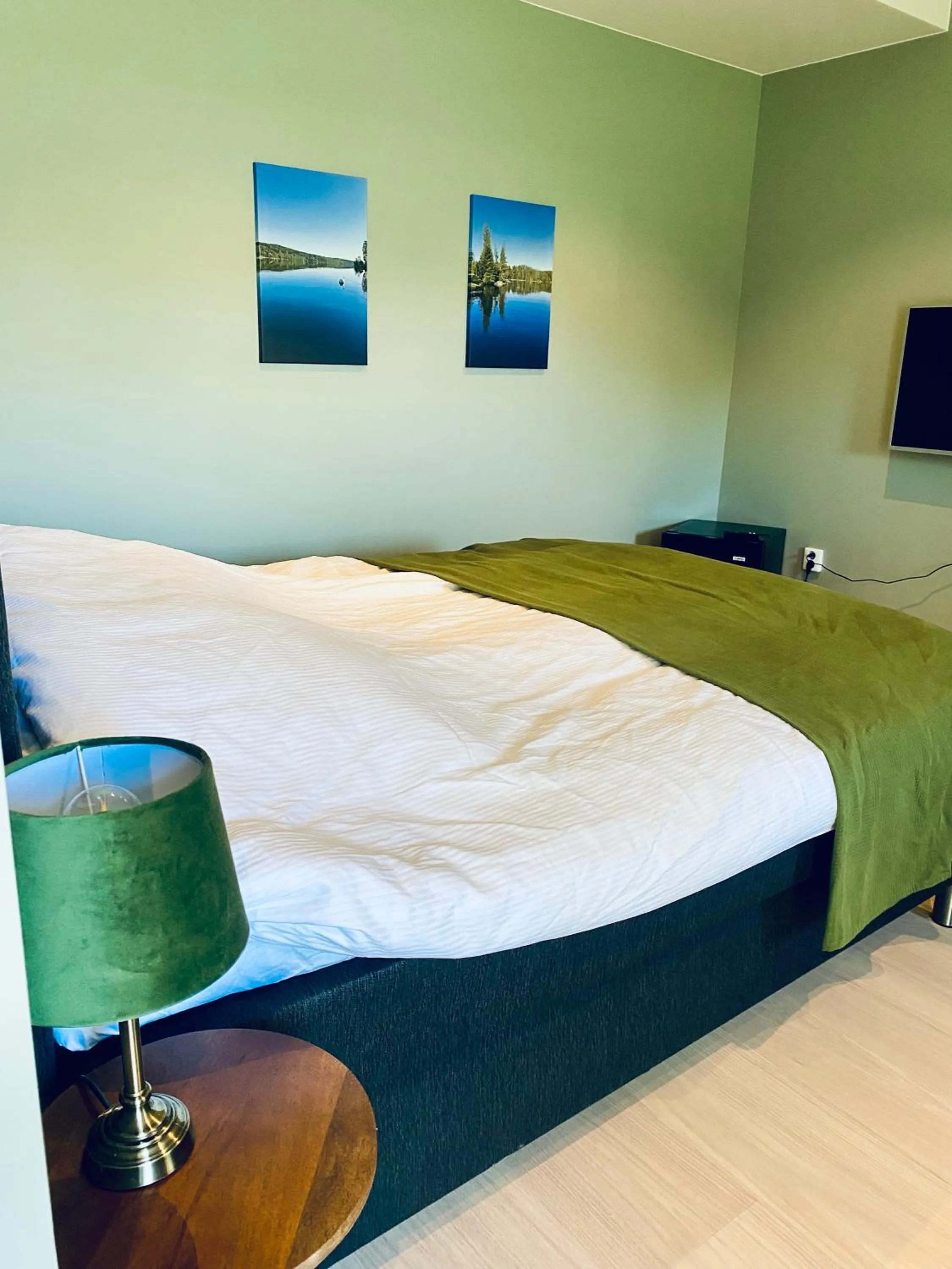 Bed in Enkegården Gårdshotell