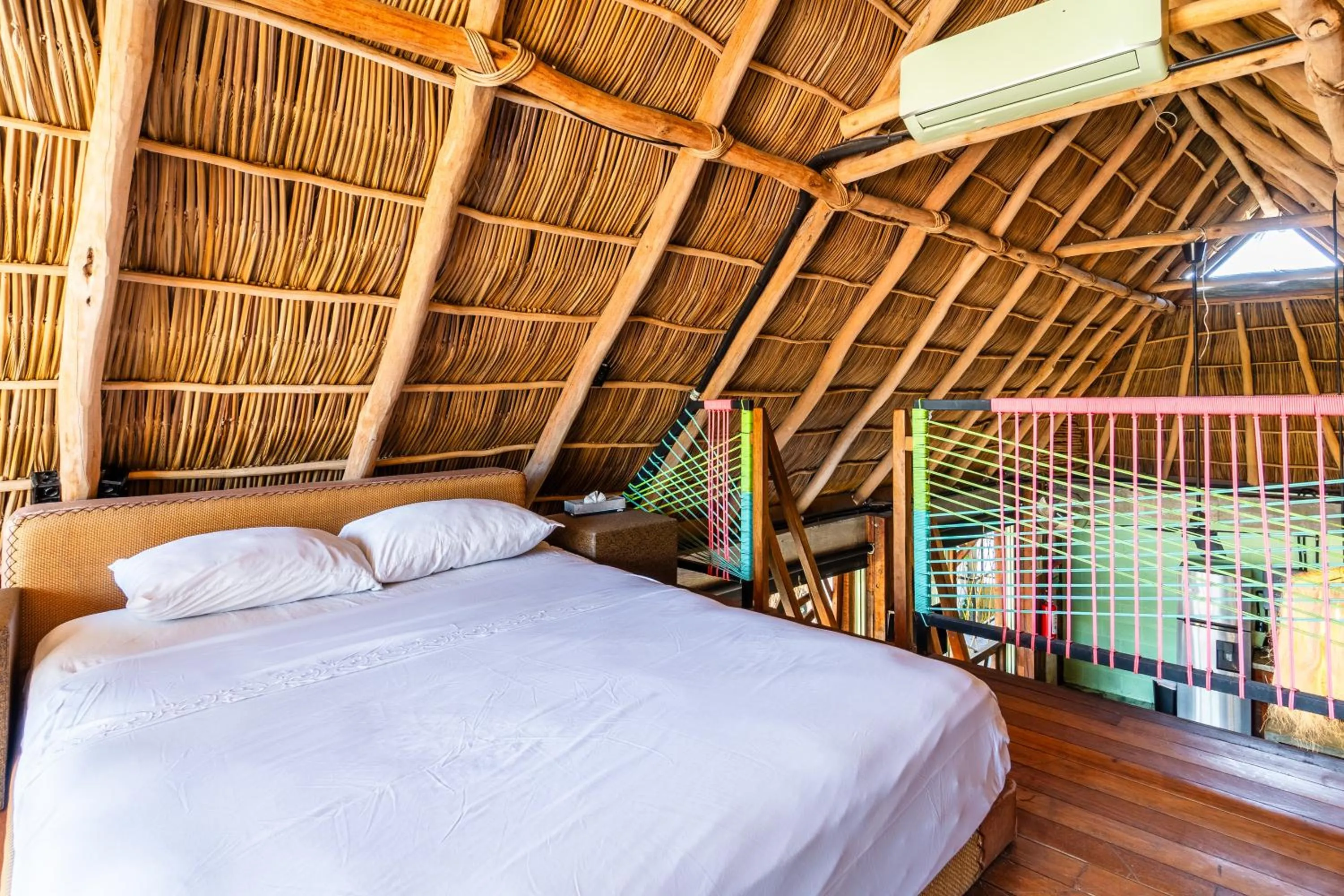 Bed in Papelillo Lofts