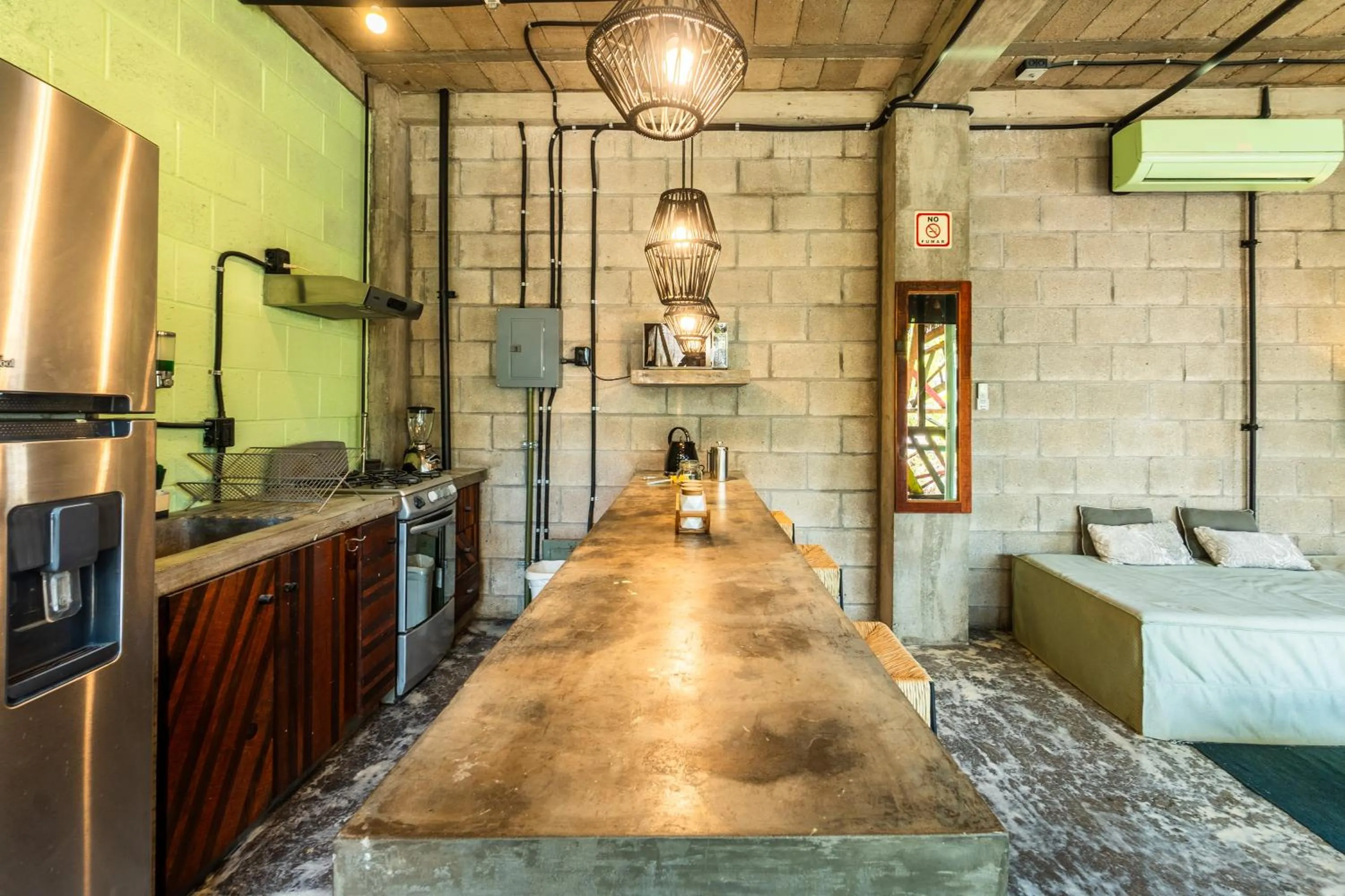 Coffee/tea facilities in Papelillo Lofts