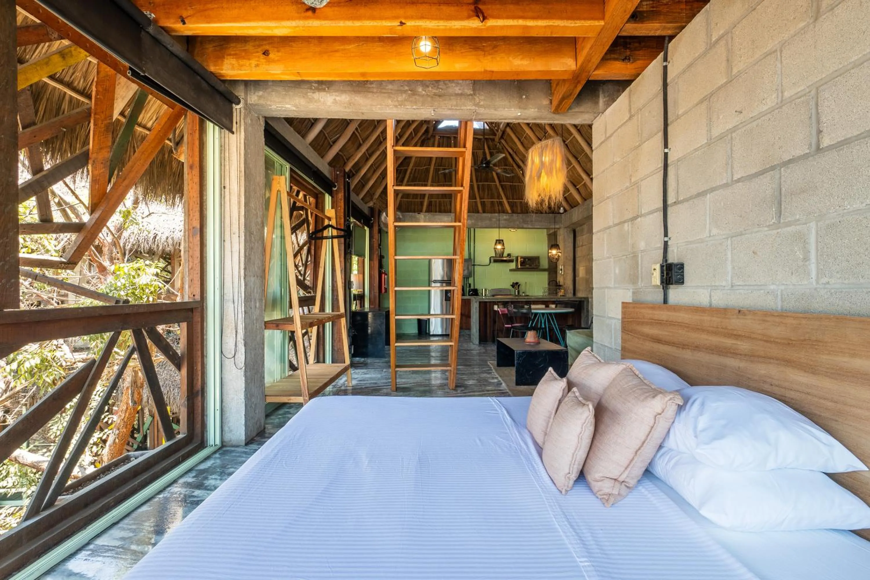 Bed in Papelillo Lofts